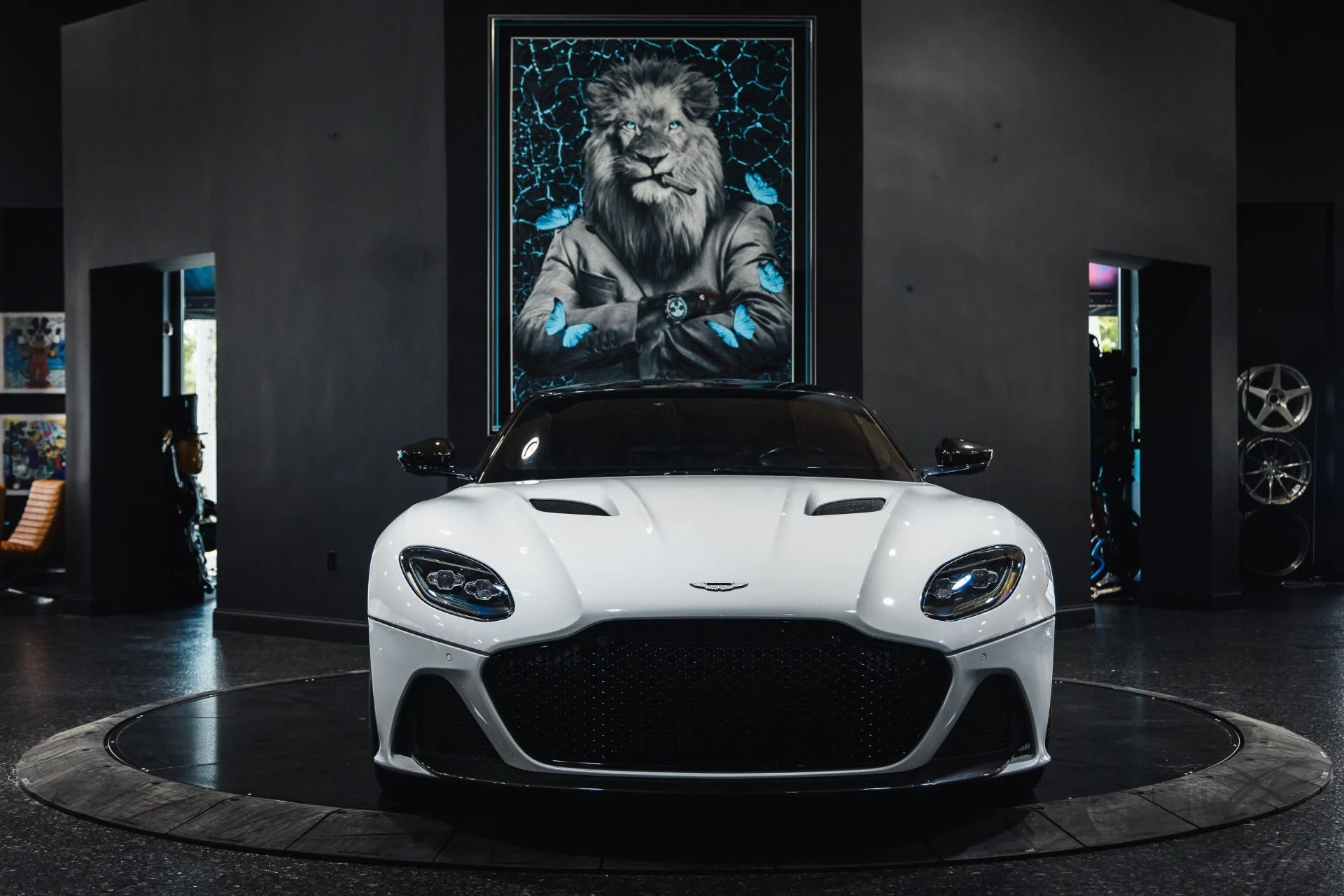 mph008_2392990554_Used_2019_Aston_Martin_DBS_Superleggera_370000_MSRP_CARBON_ROOF_1775436901_efb9685e56