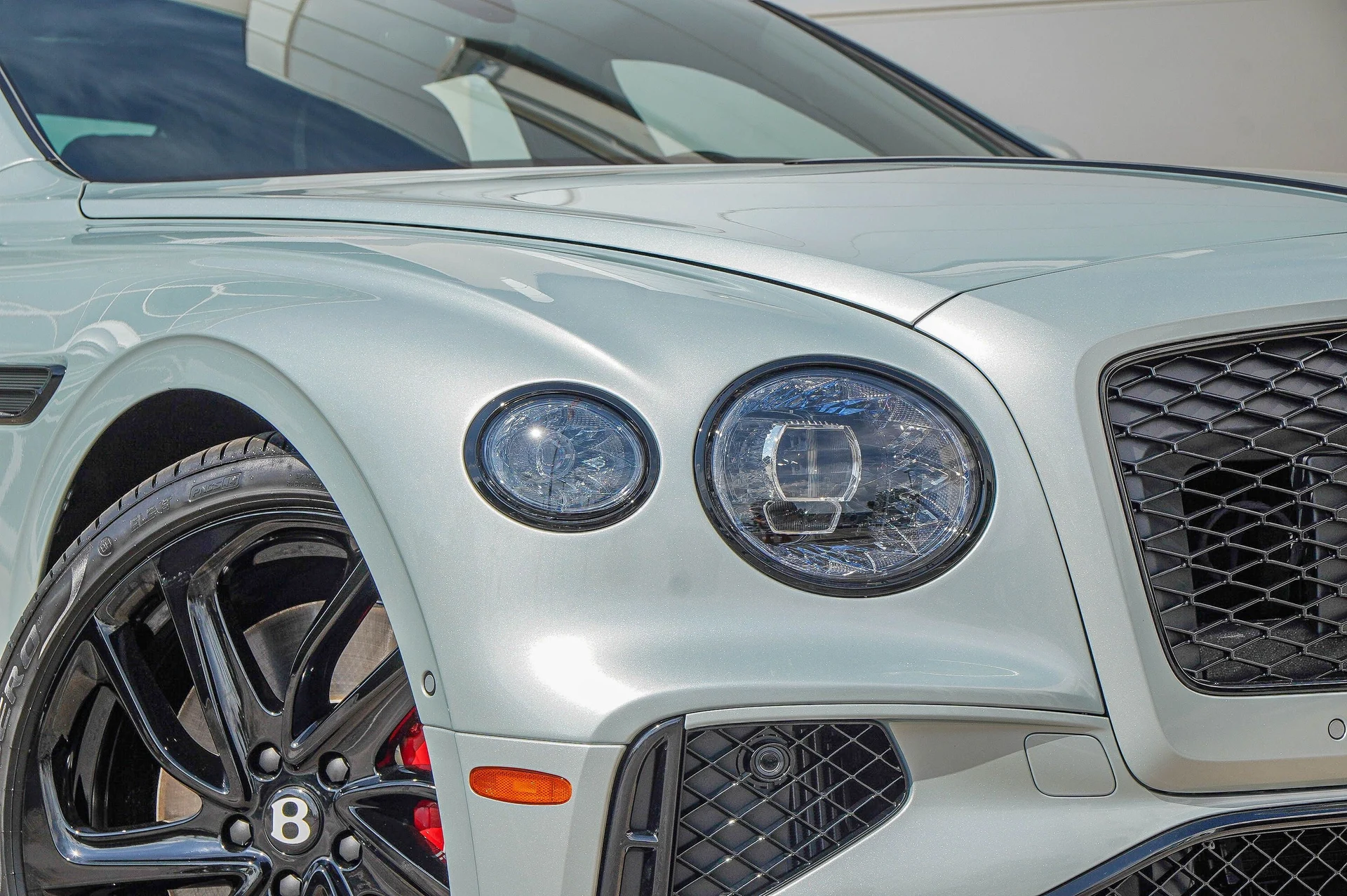 mph008_2395999505_Hi_Tech_Luxury_Imports_LLC_SCBBR_6_ZG_7_TC_024366_image_8_f8a2e8565f