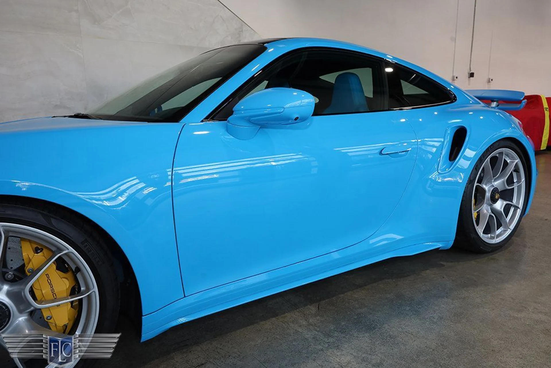 mph008_2407510940_used_2022_porsche_911_turboscoupe_9689_23016612_9_1024_1583276c56