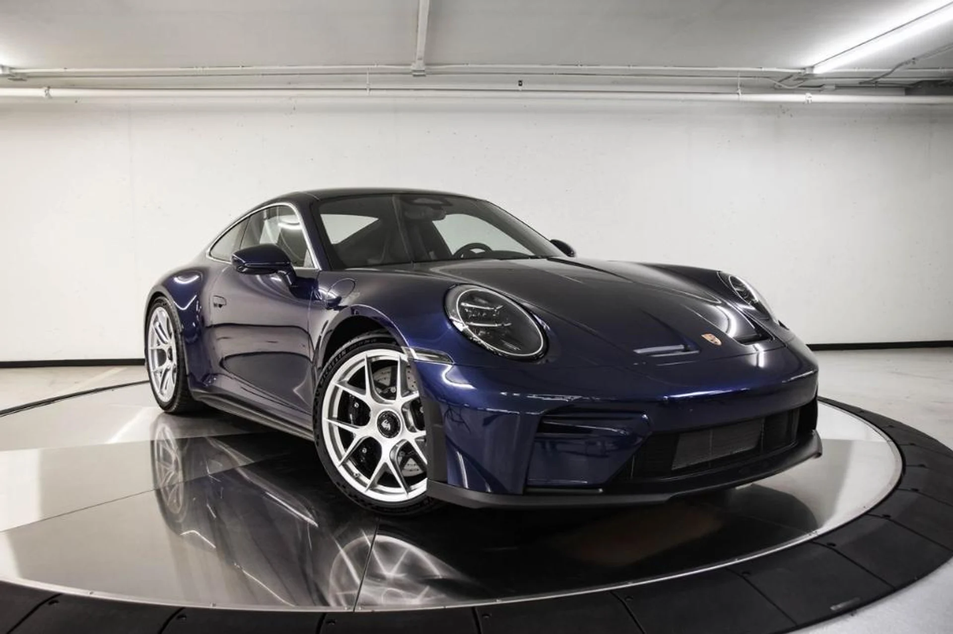 mph008_2412755820_r8_RU_5ewudp_Rm_Tgsh_N_Lc_Oa_N_Gxo0_6880a42117