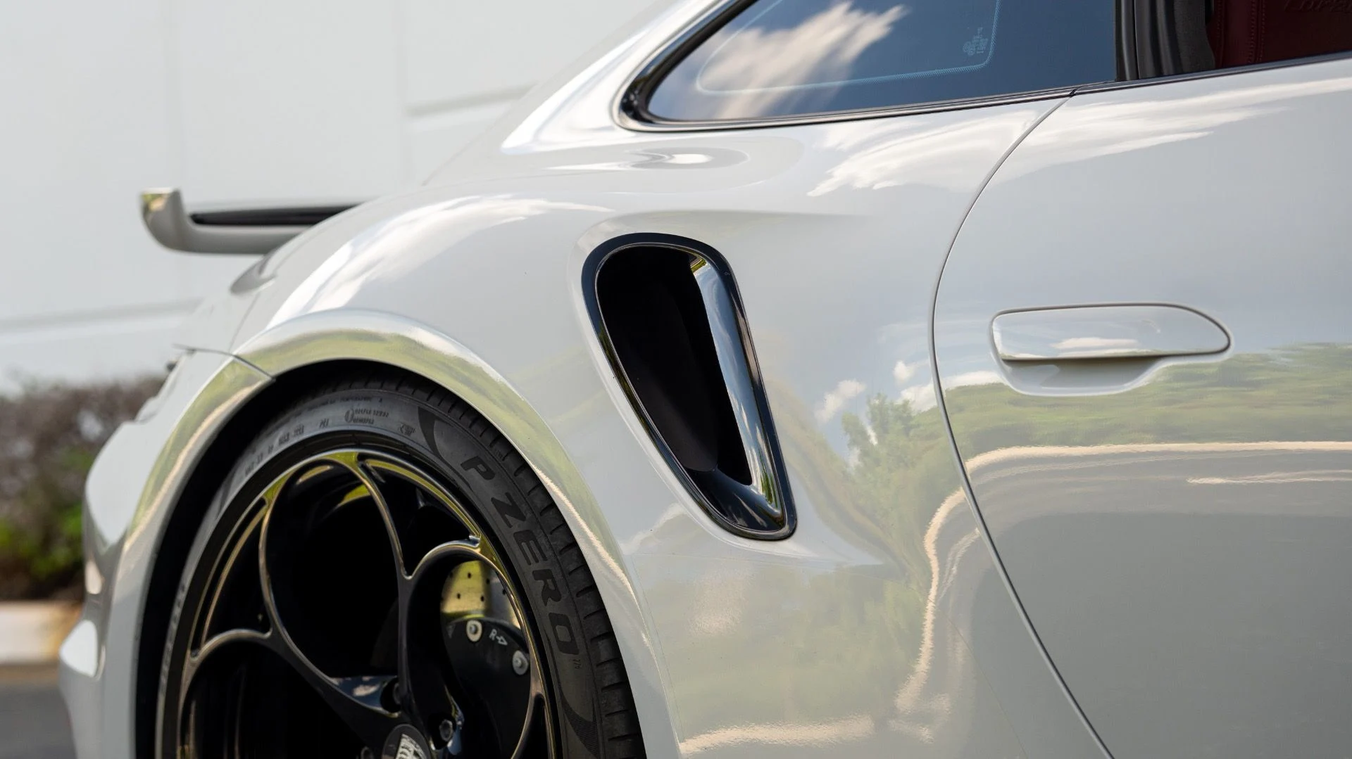 mph008_2412931592_Used_2022_Porsche_911_Turbo_S_1753978712_4aad5b0b39