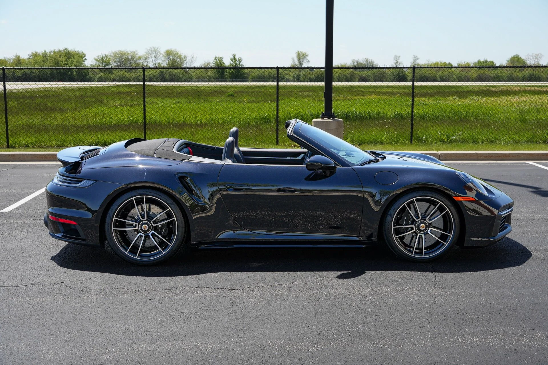 mph008_2415963943_Used_2021_Porsche_911_Turbo_S_1778707837_17a553eafb