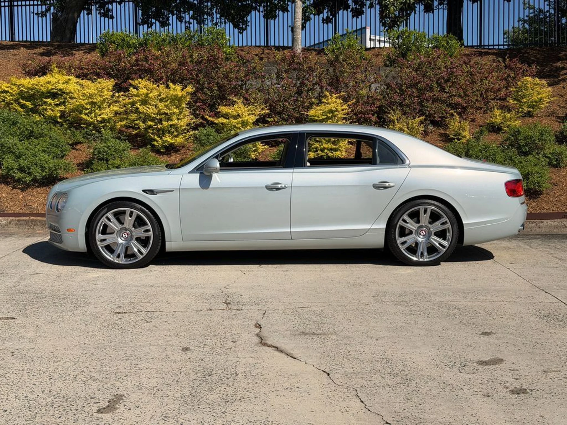 mph008_2424360327_23d2b41c56e7459b92fc37f05fef4388_1a985767bb