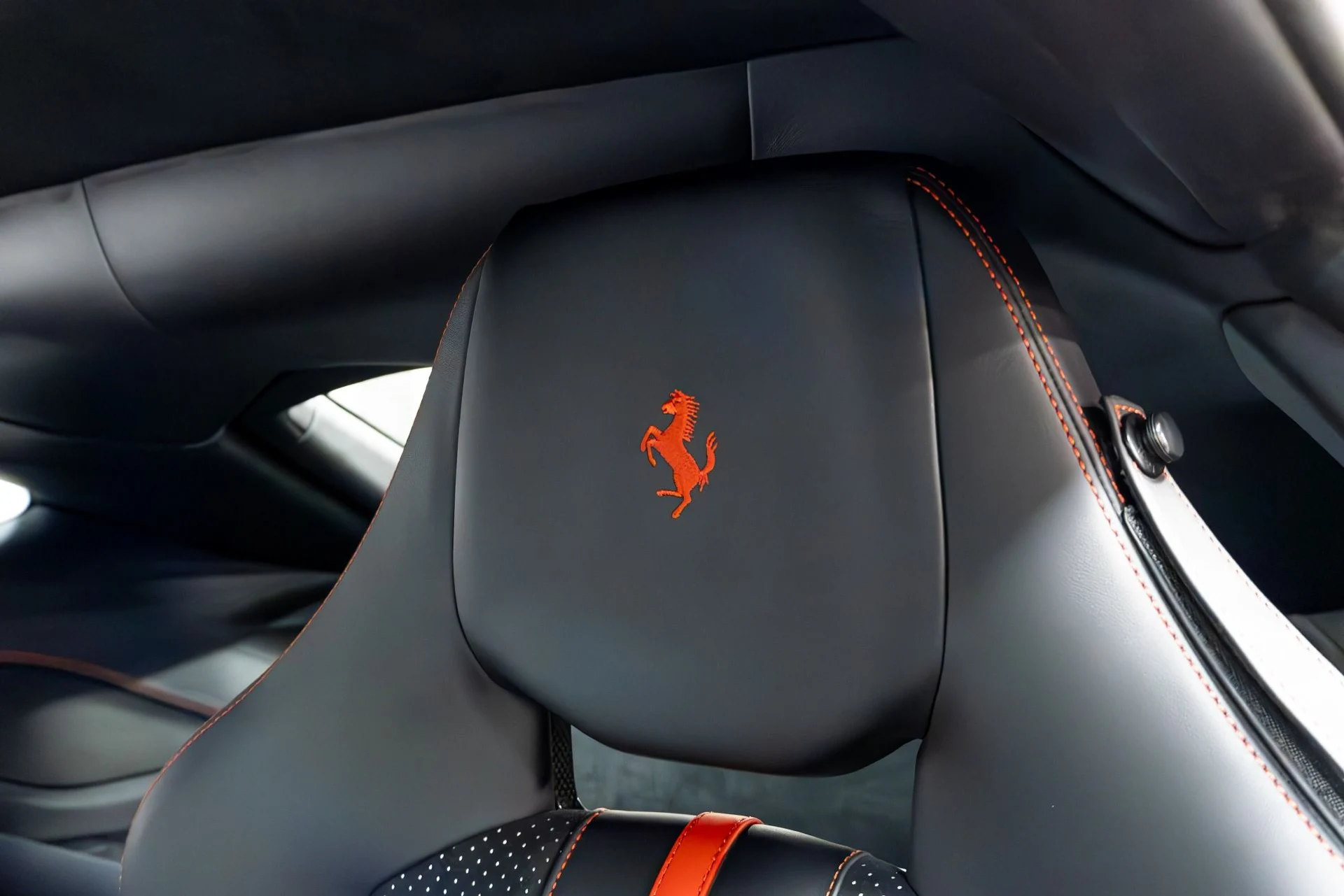 mph008_2426869356_Used_2019_Ferrari_812_Superfast_1774911934_02c1064bd6