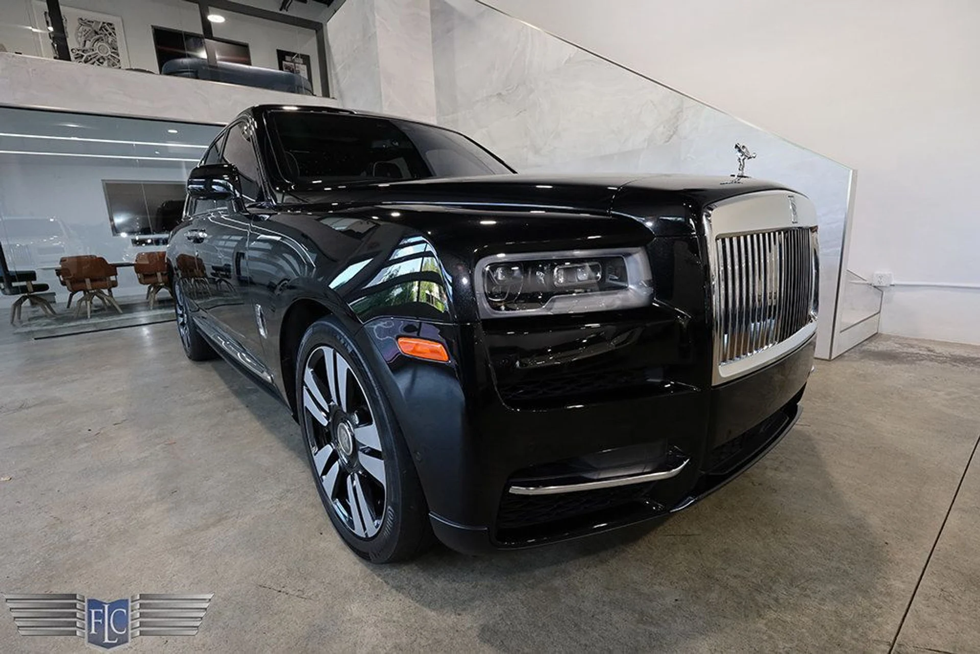 mph008_2438184002_used_2019_rolls_royce_cullinan_sportutility_9689_22937203_9_1024_63a0d5142b