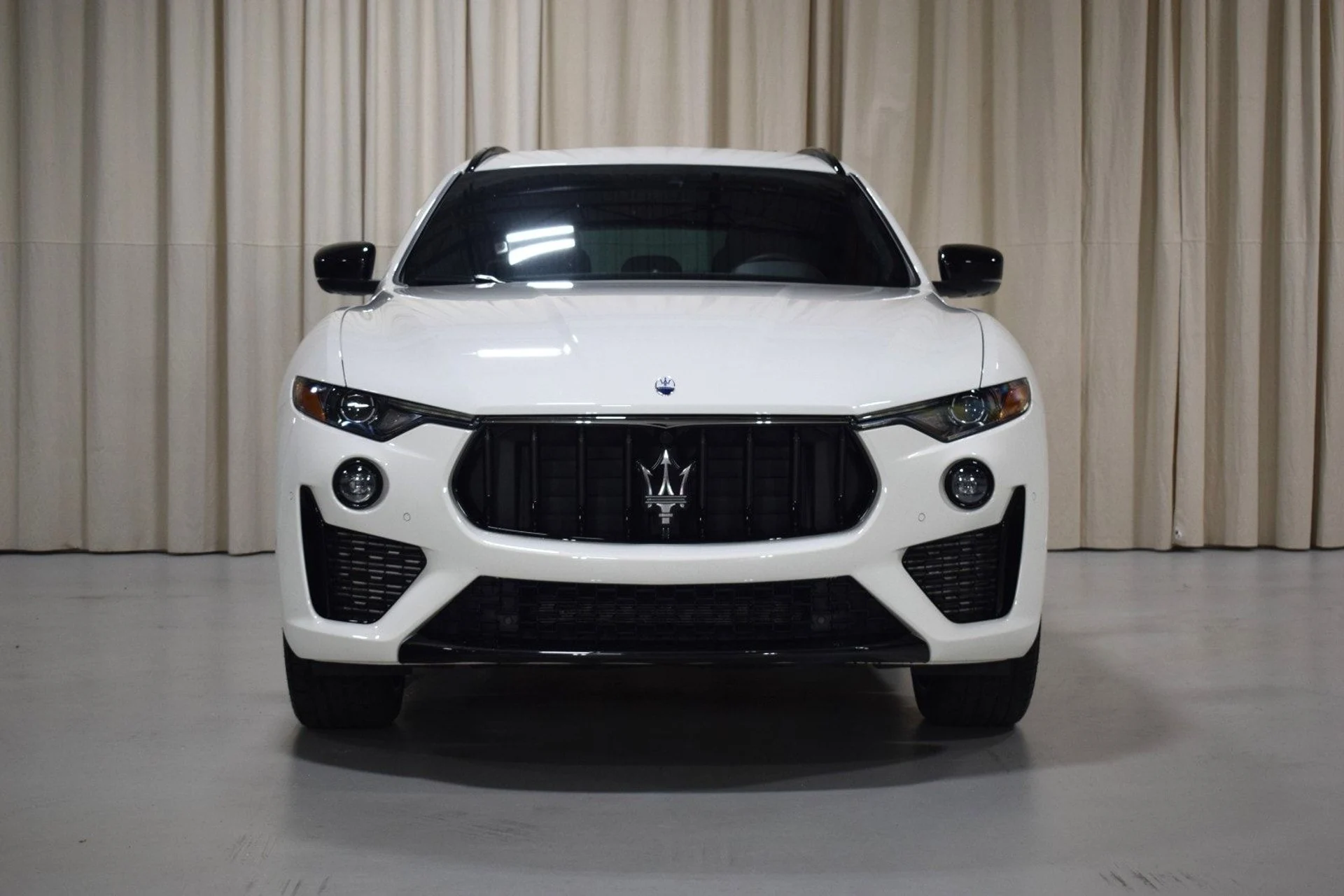 mph008_2439632235_1c3dc9a0789bab968559befbeaa3d60bx_3e9f8a0e3f