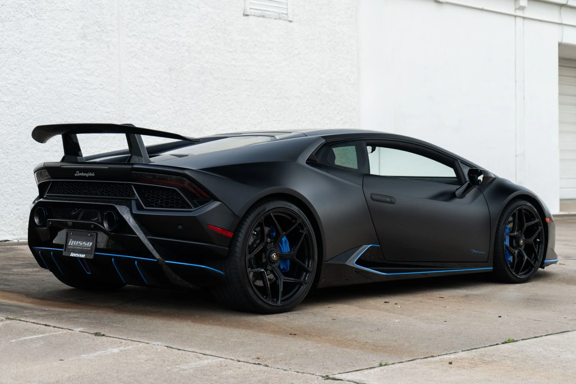 mph008_2439836387_Used_2018_Lamborghini_Huracan_LP_640_4_Performante_1776702980_7ab3257f9f