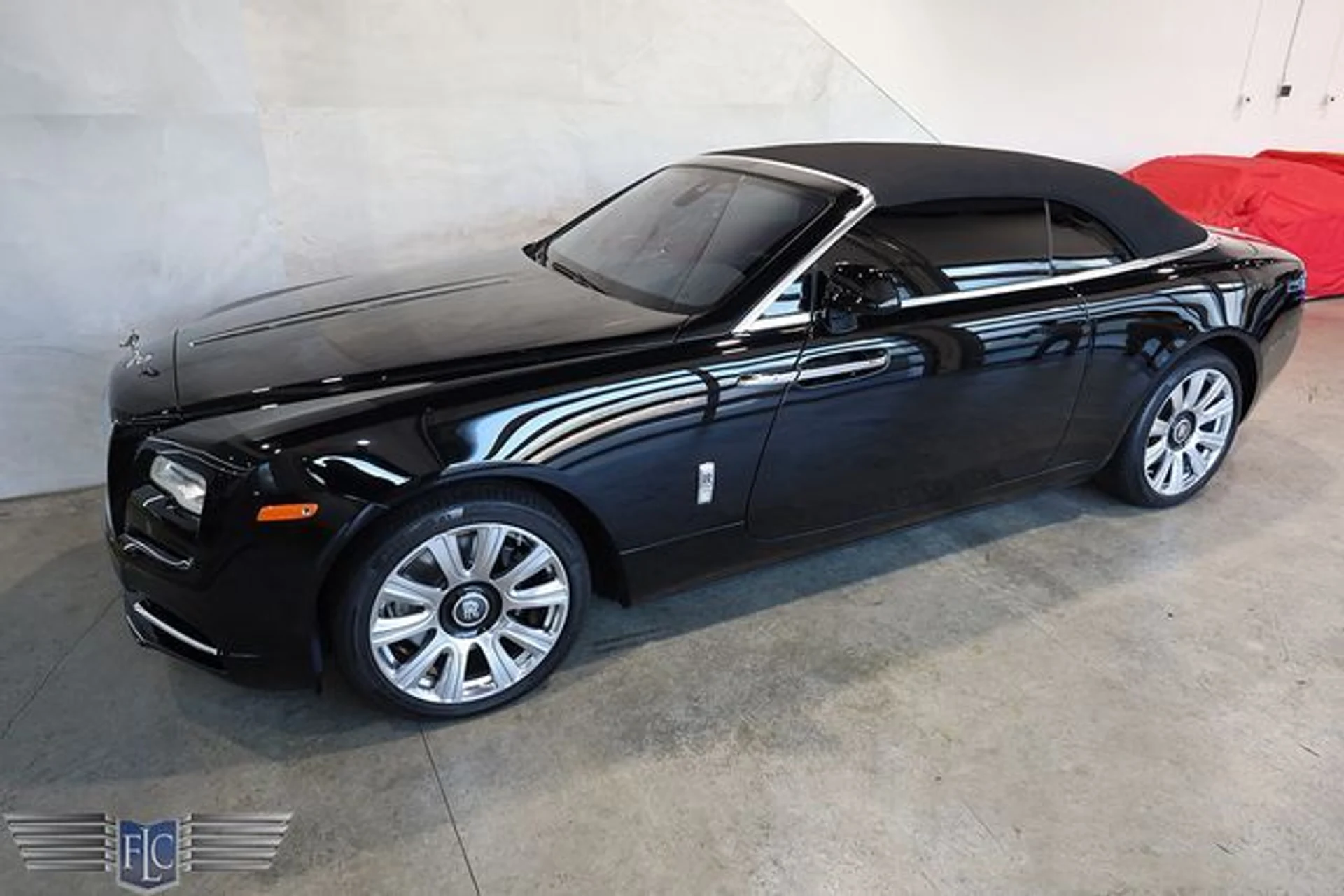 mph008_2441309214_used_2017_rolls_royce_dawn_convertible_9689_23082501_13_640_c8988eb2f3