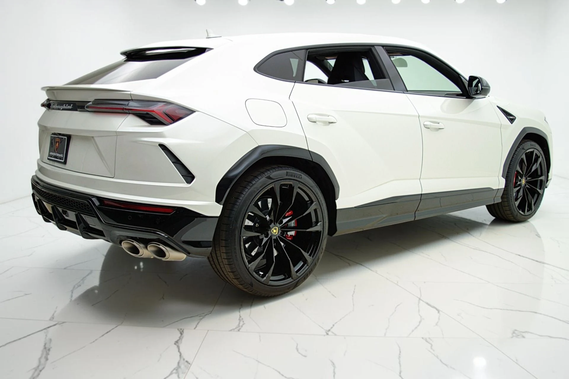mph008_2441391537_Used_2022_Lamborghini_Urus_SELEZIONE_PRE_OWNED_CERTIFIED_e083bcc4aa
