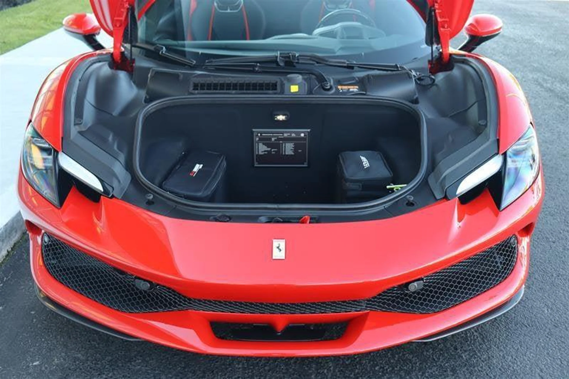 mph008_2442432965_Used_2024_Ferrari_296_GTS_Base_1784114007_ad586d17e8