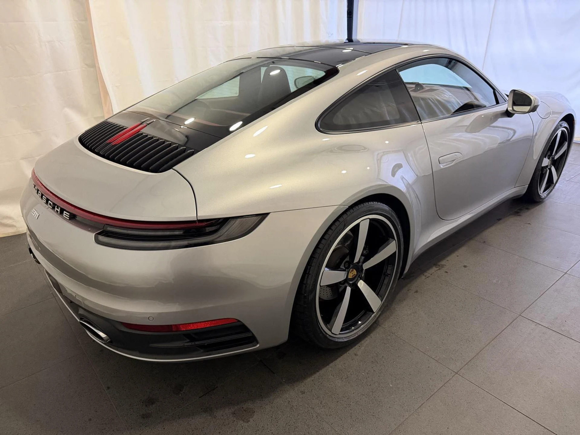 mph008_2450516200_ce362a36cec852c9e4f8bc8cd6ad6fafx_70437a3319