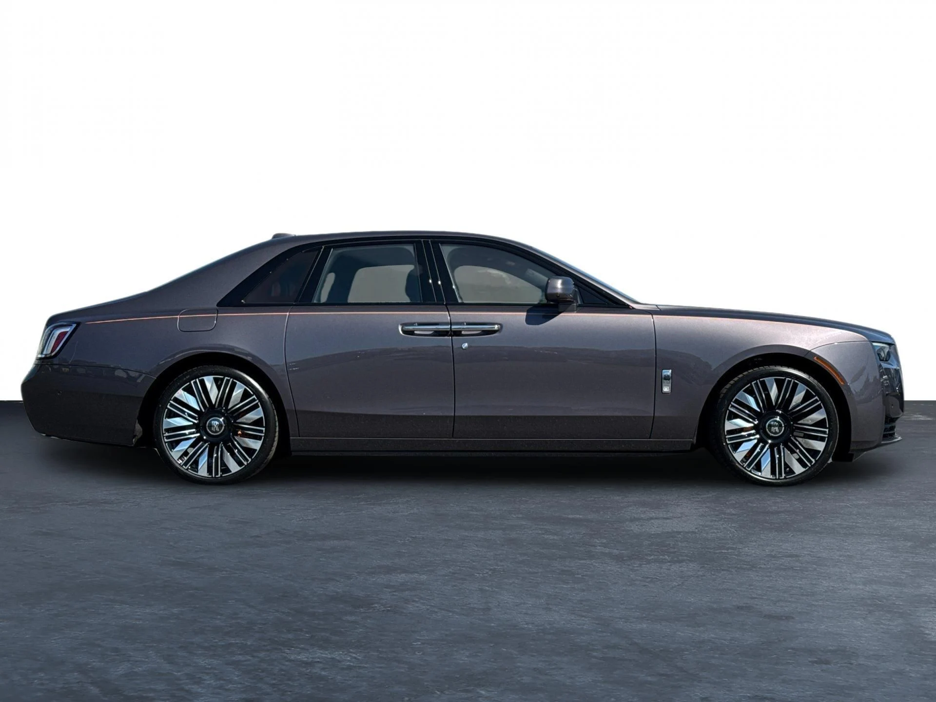 mph008_2455715614_New_2025_Rolls_Royce_Ghost_Base_1756889524_317152957c