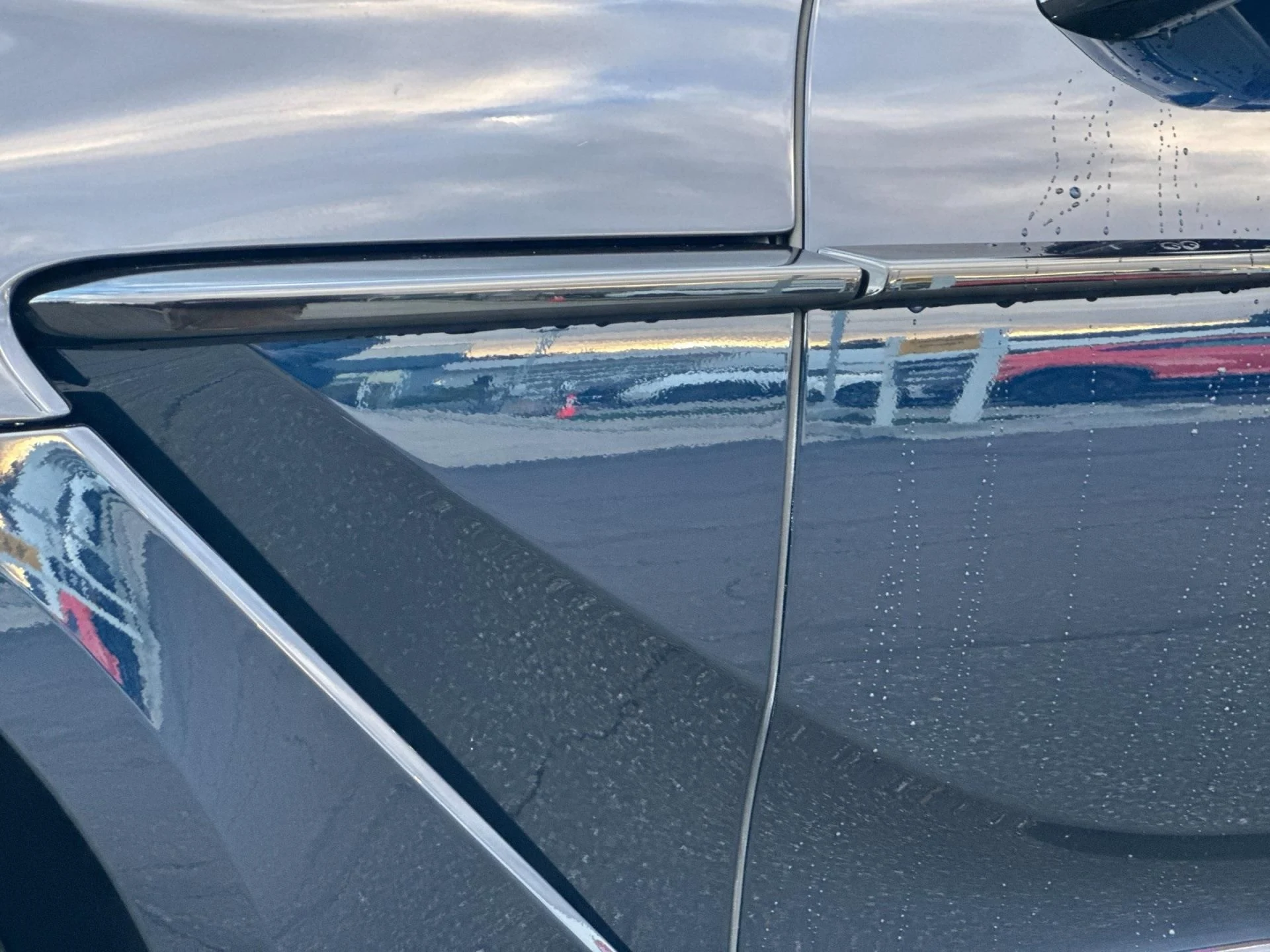 mph008_2463069844_New_2026_Aston_Martin_DBX_707_1767798688_96c44aeeb6