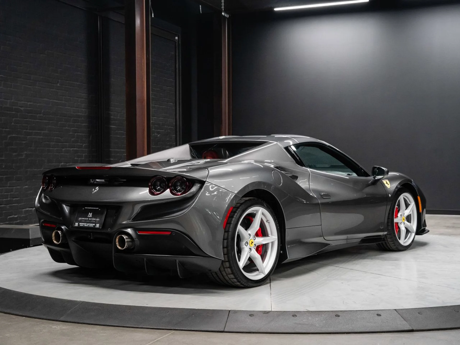 mph008_246540416_ferrari_f8_spider_2021_08d2b024a9