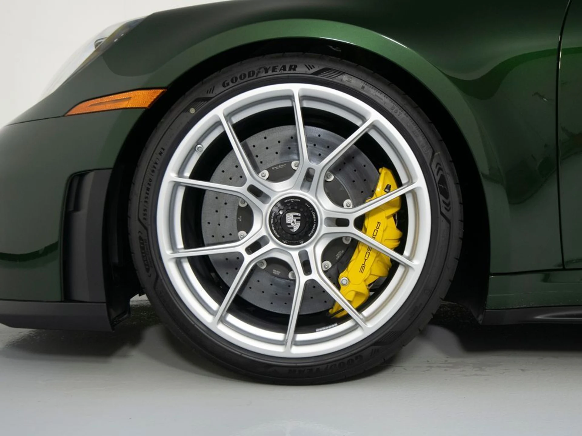 mph008_2482812205_b850102ed98b23d7733c4e73f42fce1fx_3ca15e8151