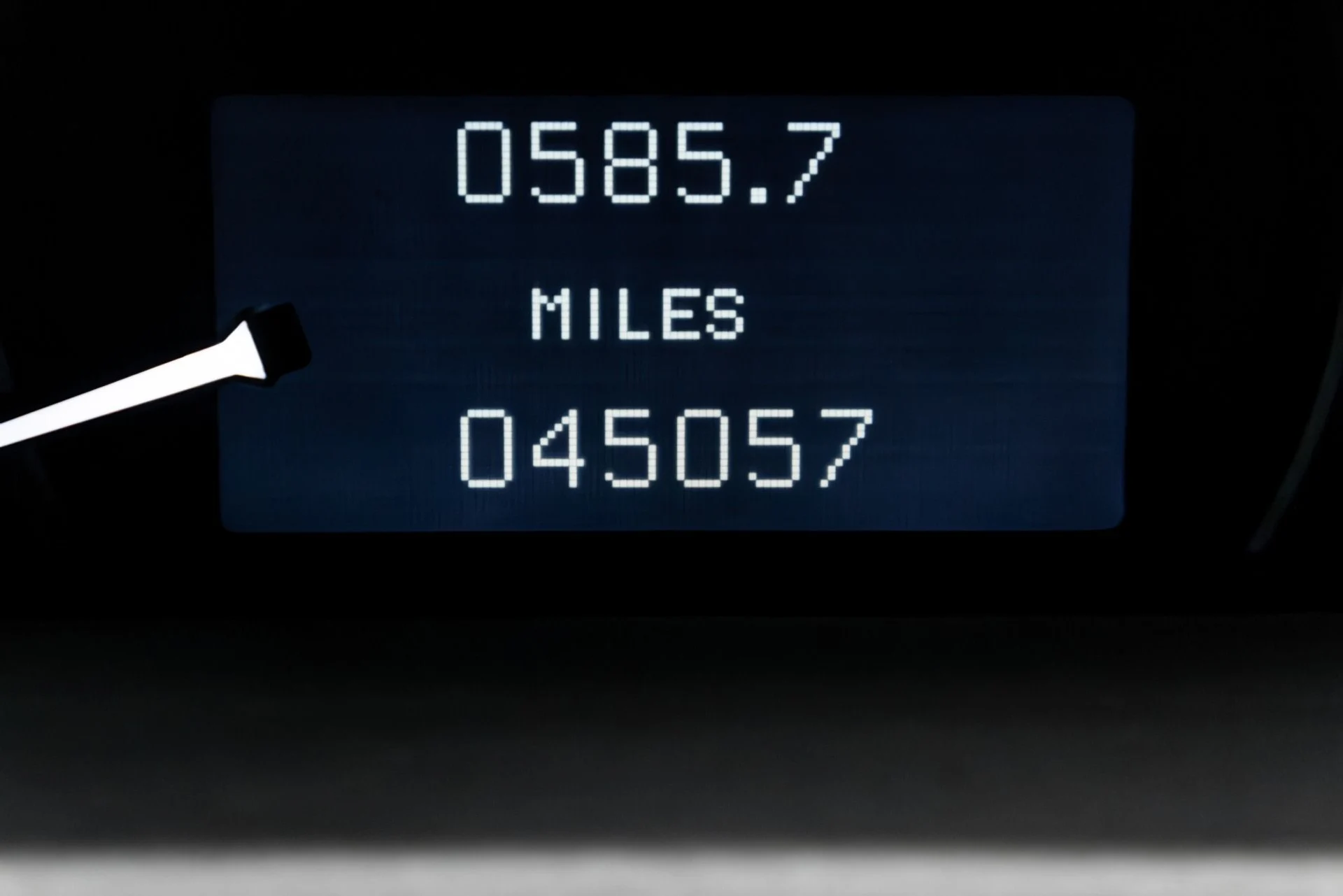 mph008_2486679805_Used_2004_Maybach_57_1769486757_74f23d933b