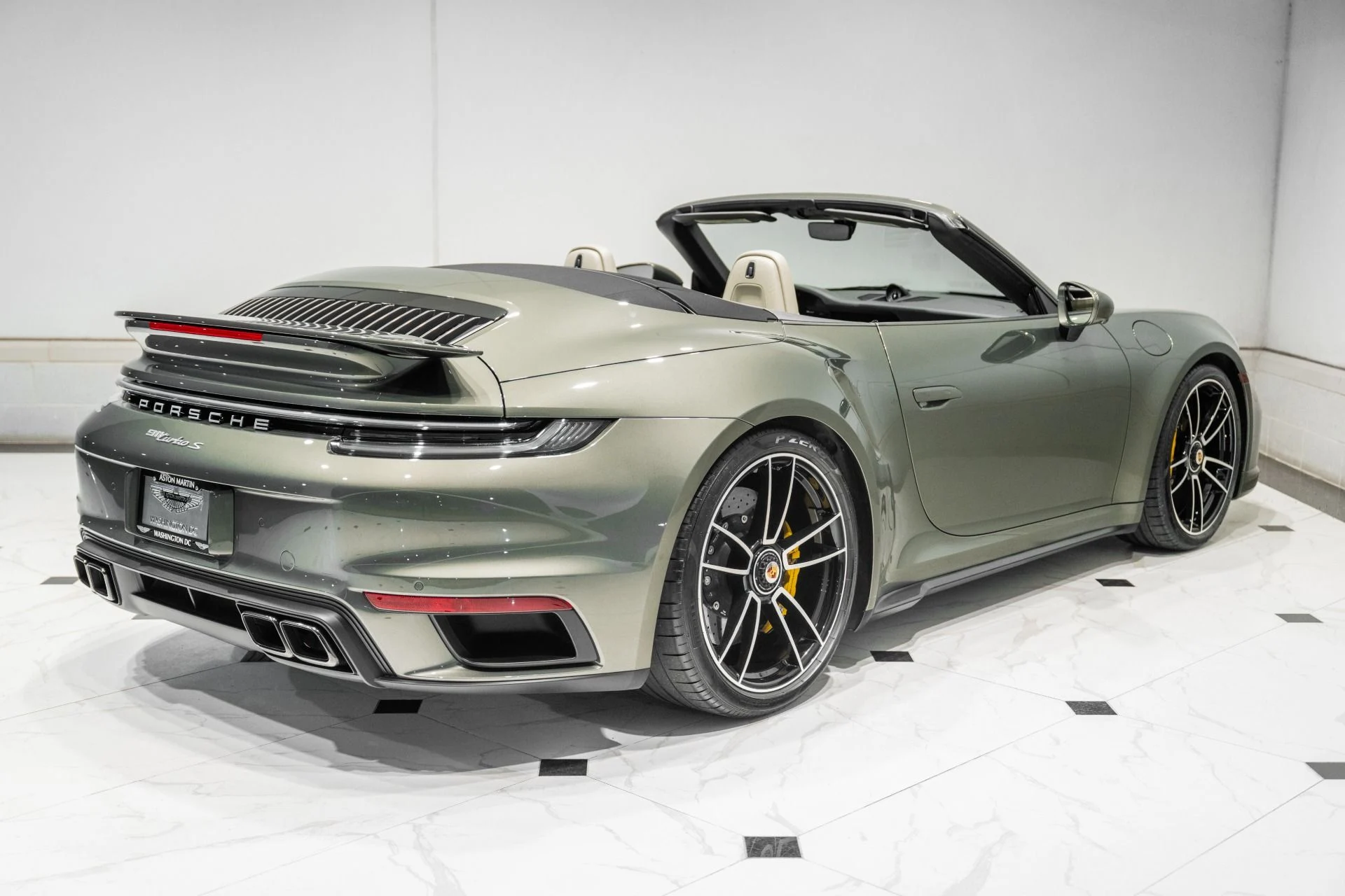 mph008_2487217618_Used_2021_Porsche_911_Turbo_S_1775321937_ddd37fa893