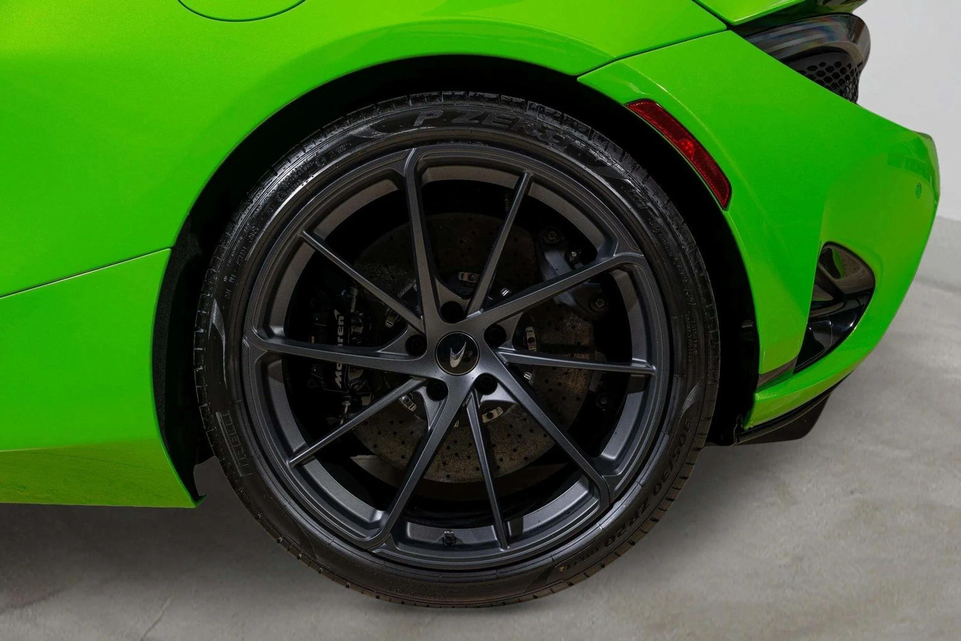 mph008_2488720140_image_9_0295ba2288