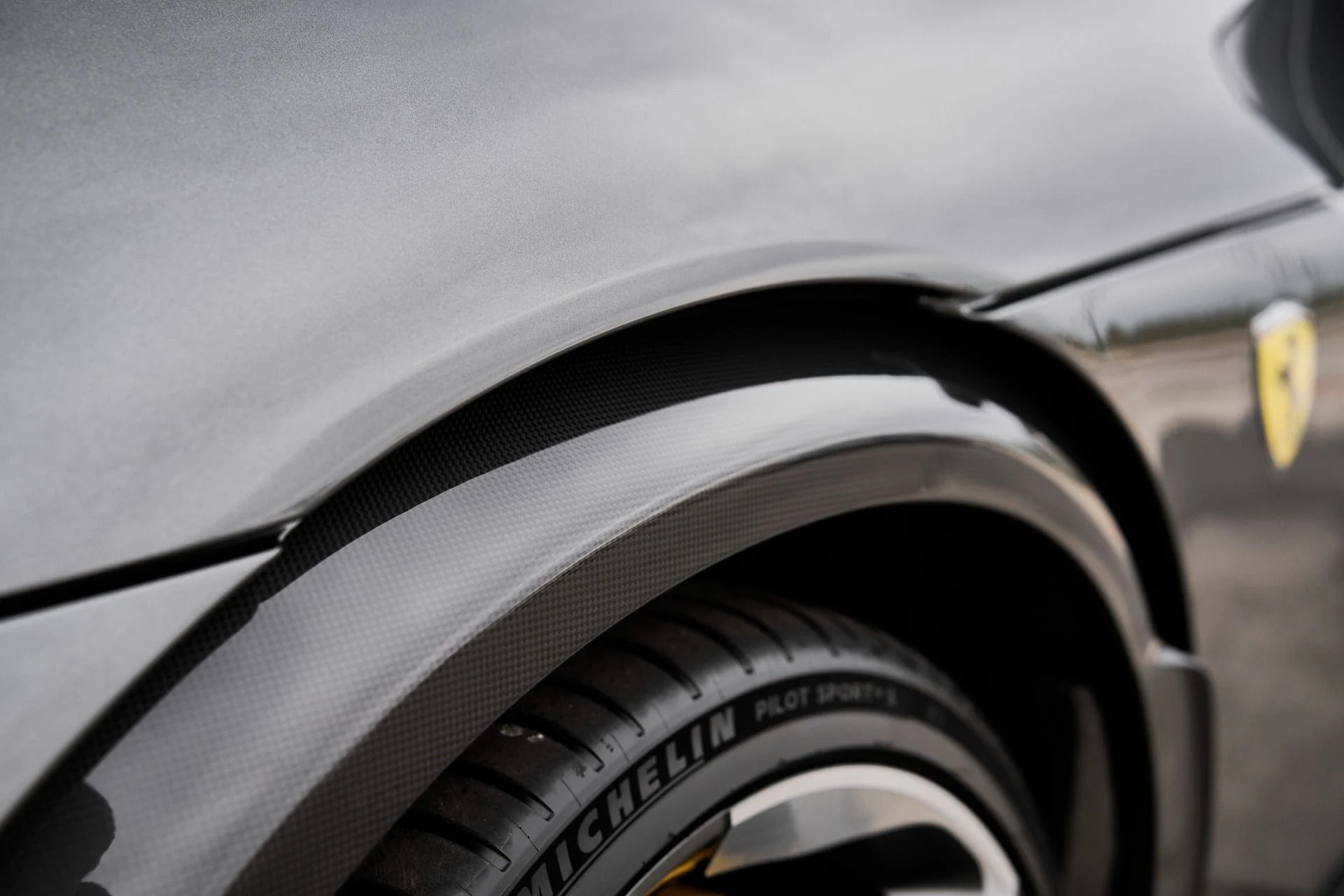 mph008_2498896966_Used_2025_Ferrari_Purosangue_1762993306_a883f9c986