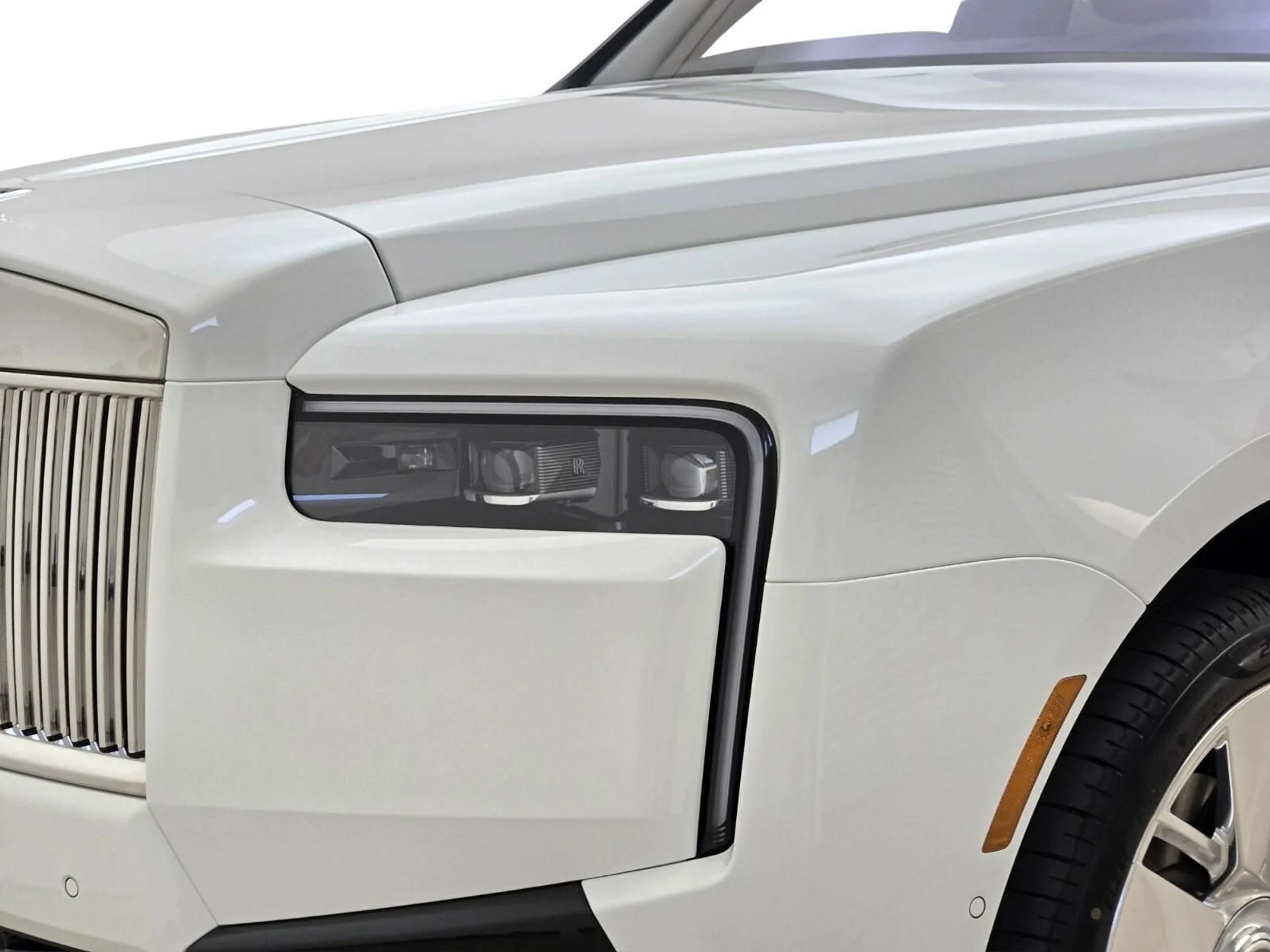 mph008_2501468038_New_2026_Rolls_Royce_Cullinan_1776403037_0e65707572