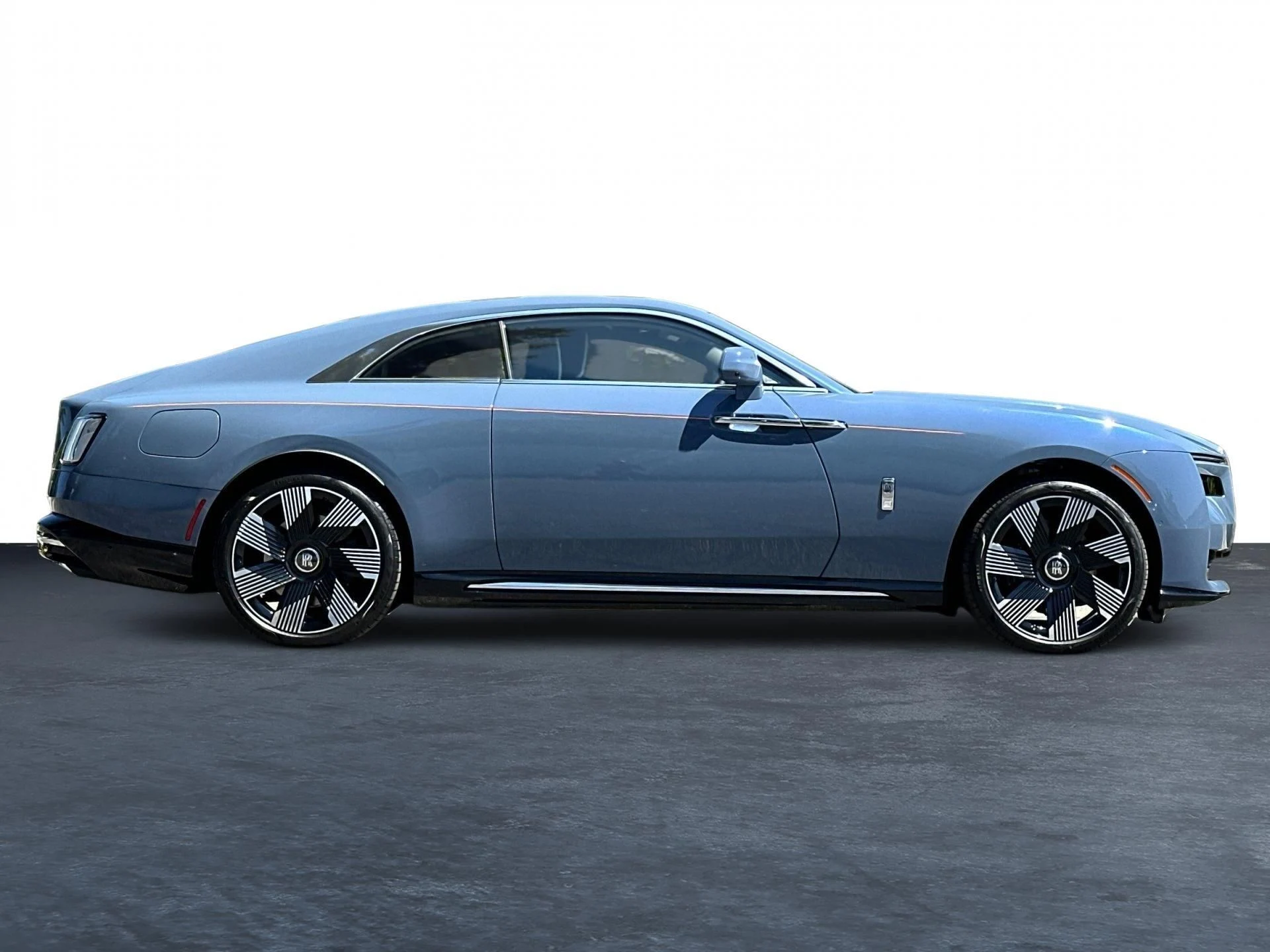 mph008_2504334983_Used_2024_Rolls_Royce_Spectre_1747424553_396a8399fa