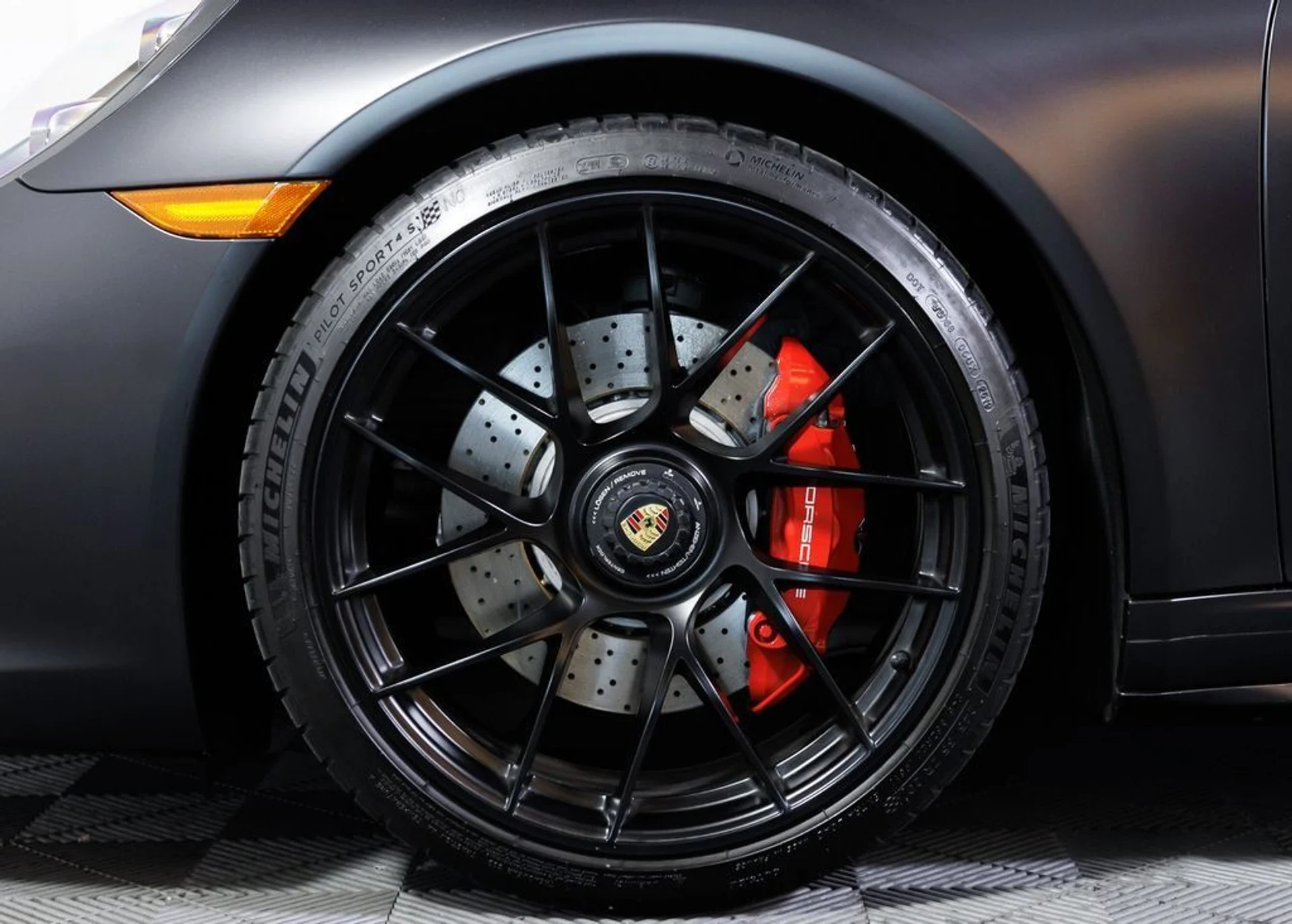 mph008_250629084_d519e976240da1f05a6beba8ce7f9bb5_b90c79baef