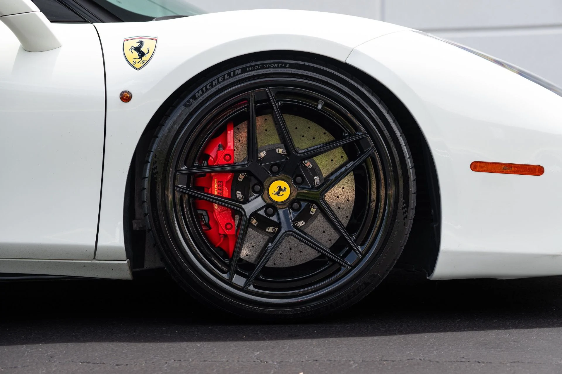 mph008_2522896569_Used_2016_Ferrari_488_GTB_1777085650_22d5f009c4