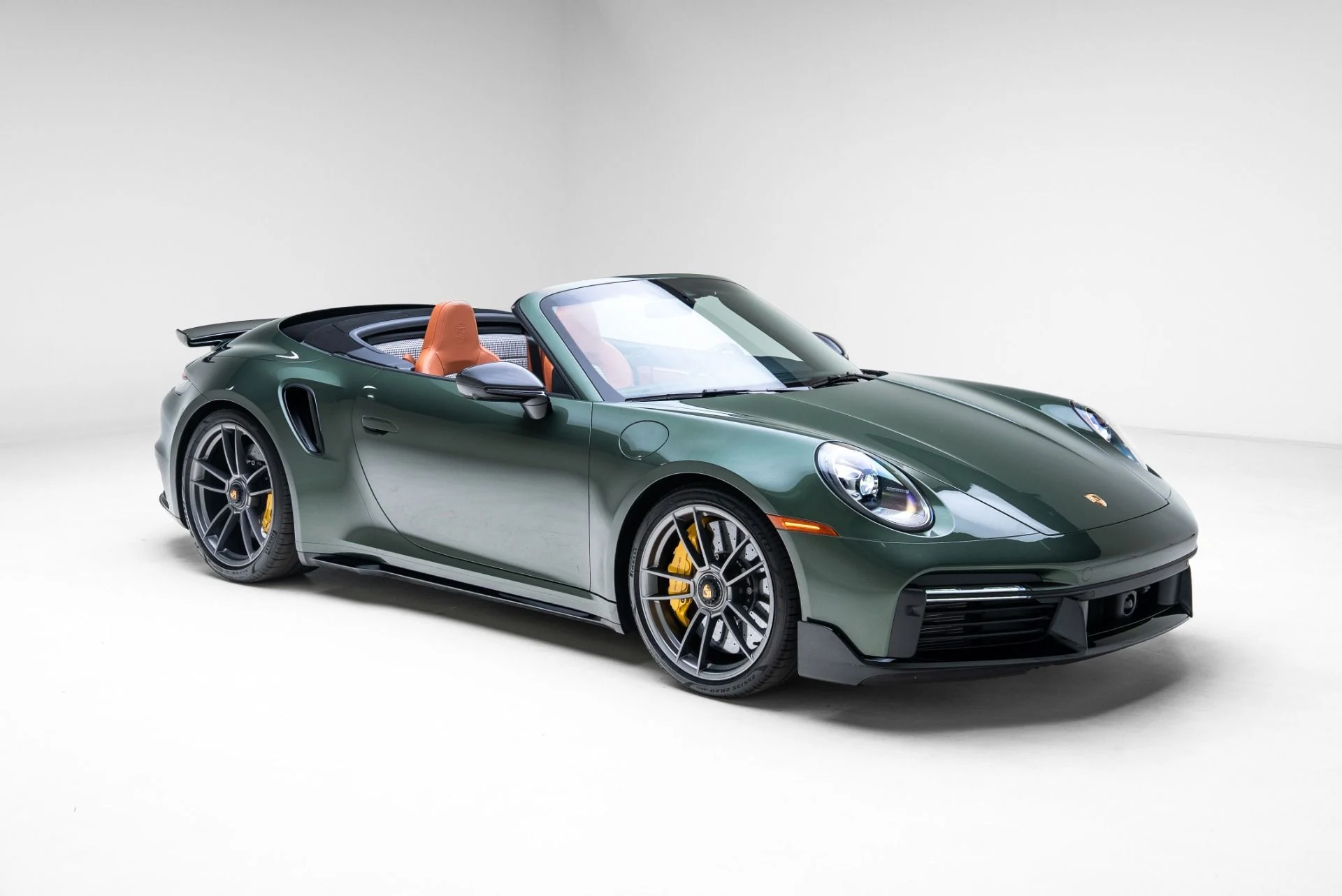 mph008_2540048889_Used_2024_Porsche_911_Turbo_S_Cab_1775066595_a46d77c631