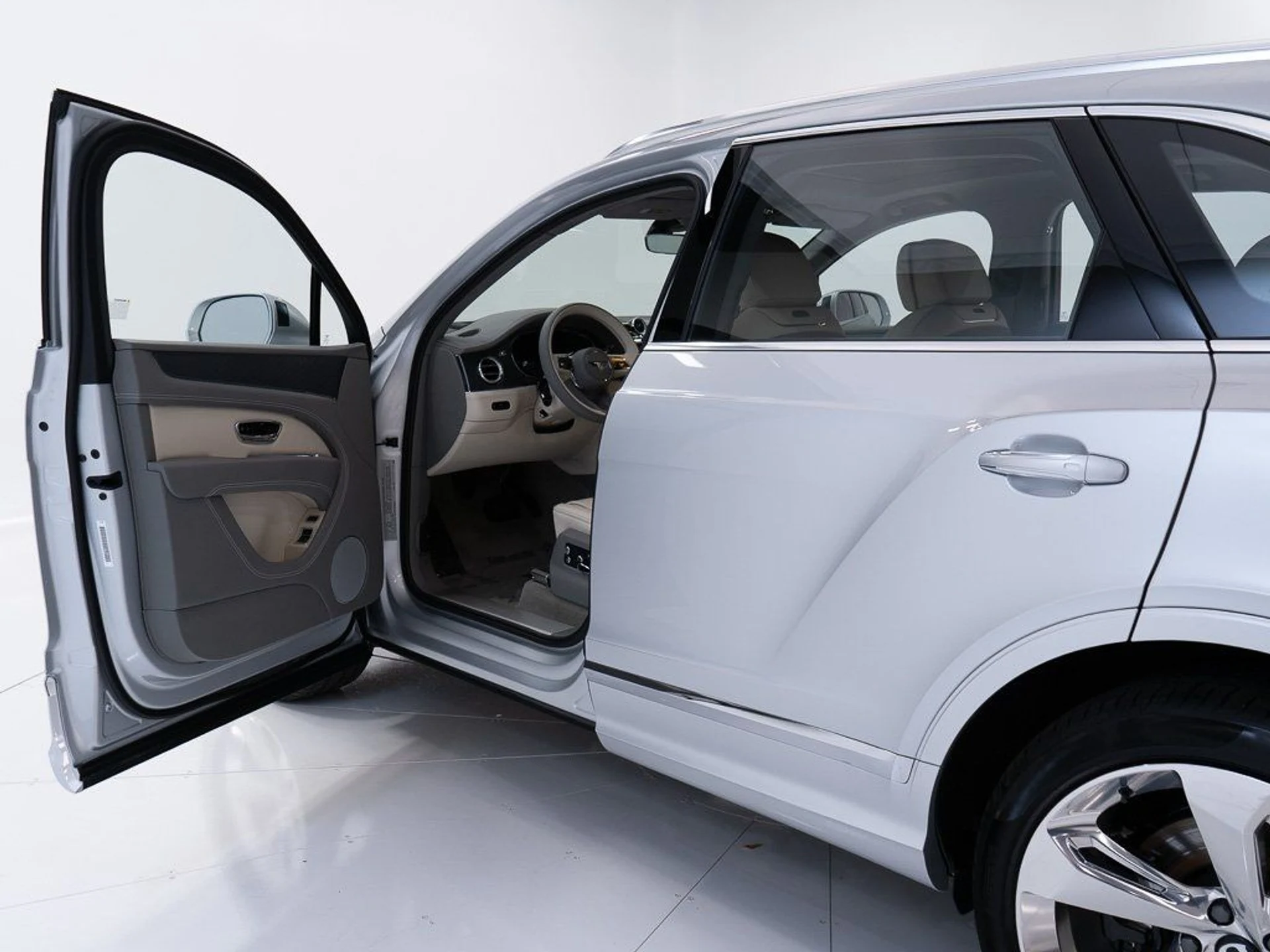 mph008_2542091845_860027bcf4b96b0d2a81a3ebbfbaf28b_4a63be0c77