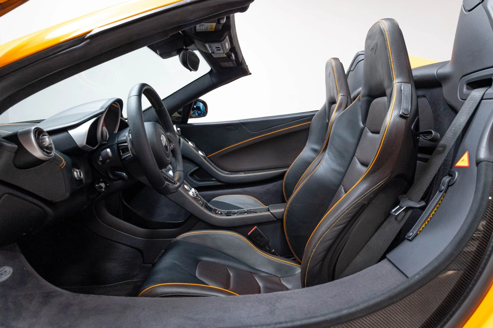 mph008_2544796370_Used_2015_Mc_Laren_650_S_Spider_1784647983_f5762e798f