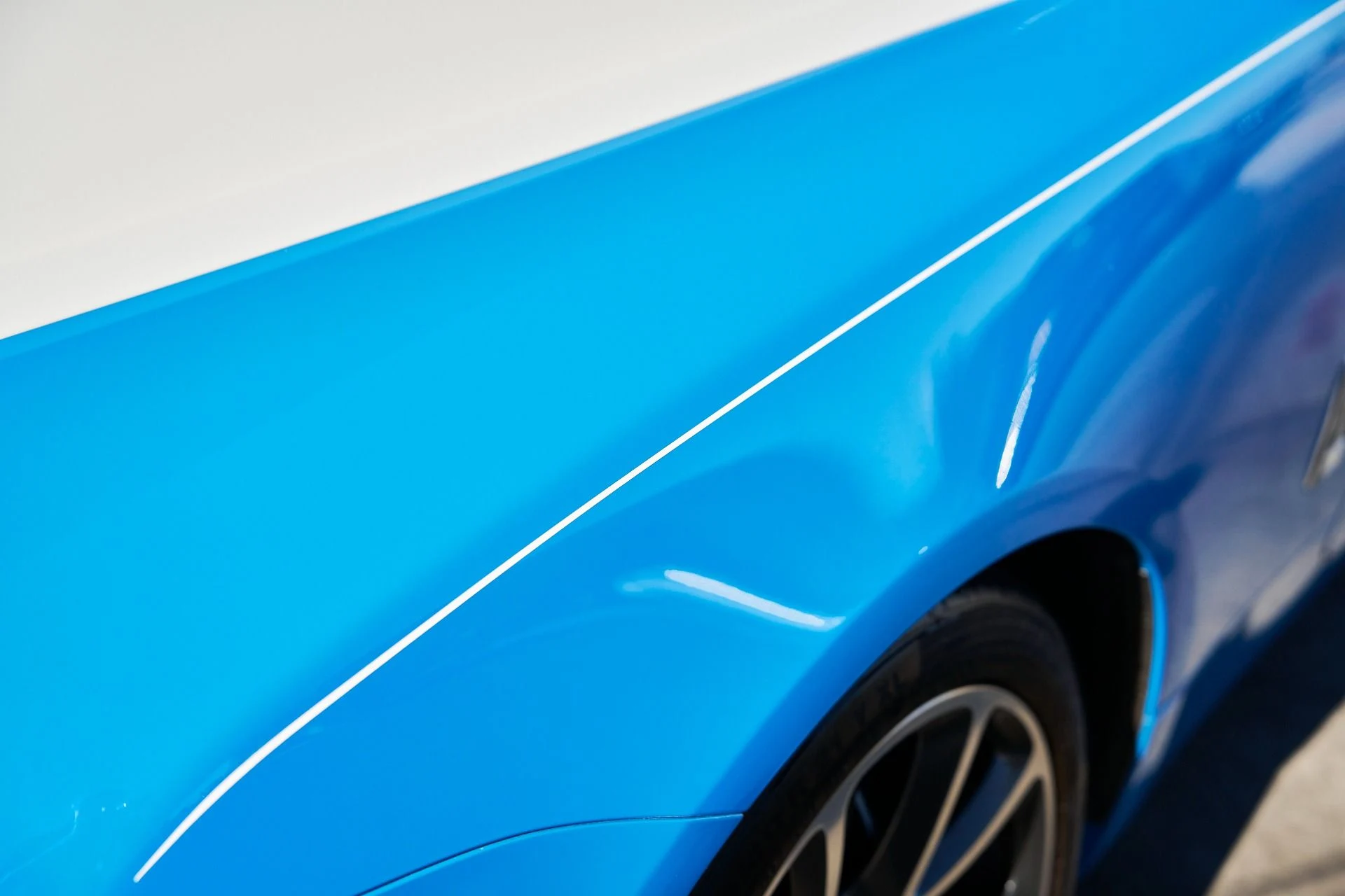 mph008_2545556983_Used_2020_Rolls_Royce_Wraith_Base_1762567704_109be3a3e6