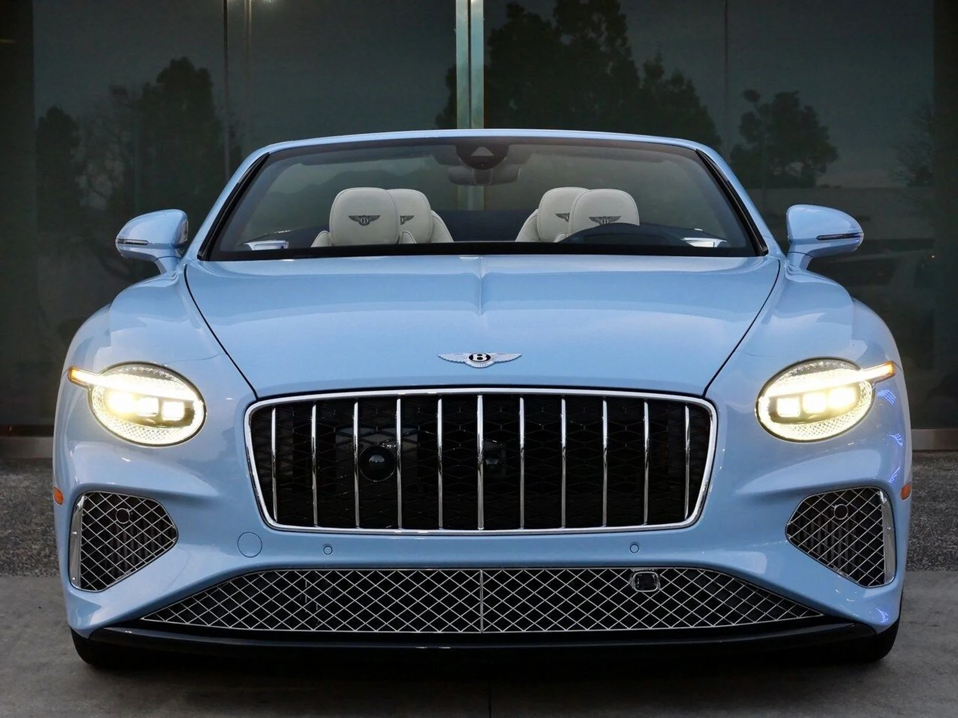 mph008_2555054219_b7e24a9cbae761784f286c25d8b10082x_32898912a9