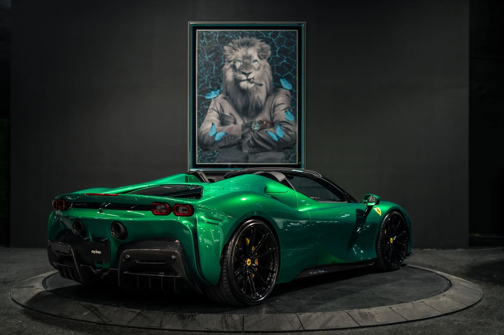 mph008_2557681804_Used_2024_Ferrari_SF_90_Spider_Extra_Campionario_Green_Jewel_711842_MSRP_1784911188_295897815b