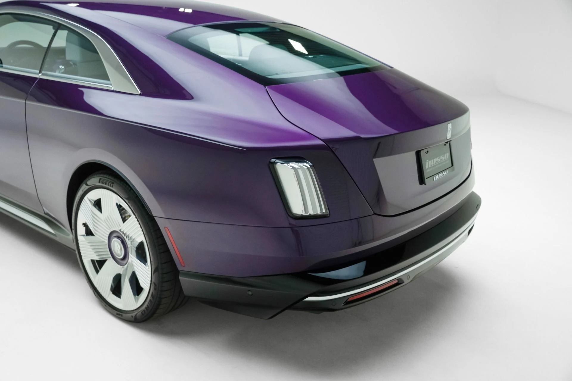 mph008_2558024585_Used_2024_Rolls_Royce_Spectre_1781198056_1859579283