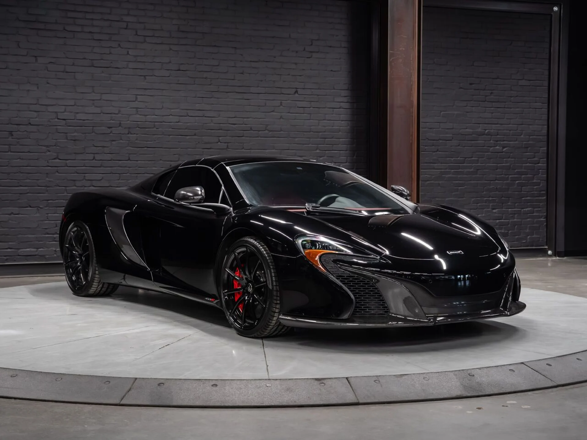 mph008_2560821313_mclaren_650s_2015_f30860618b