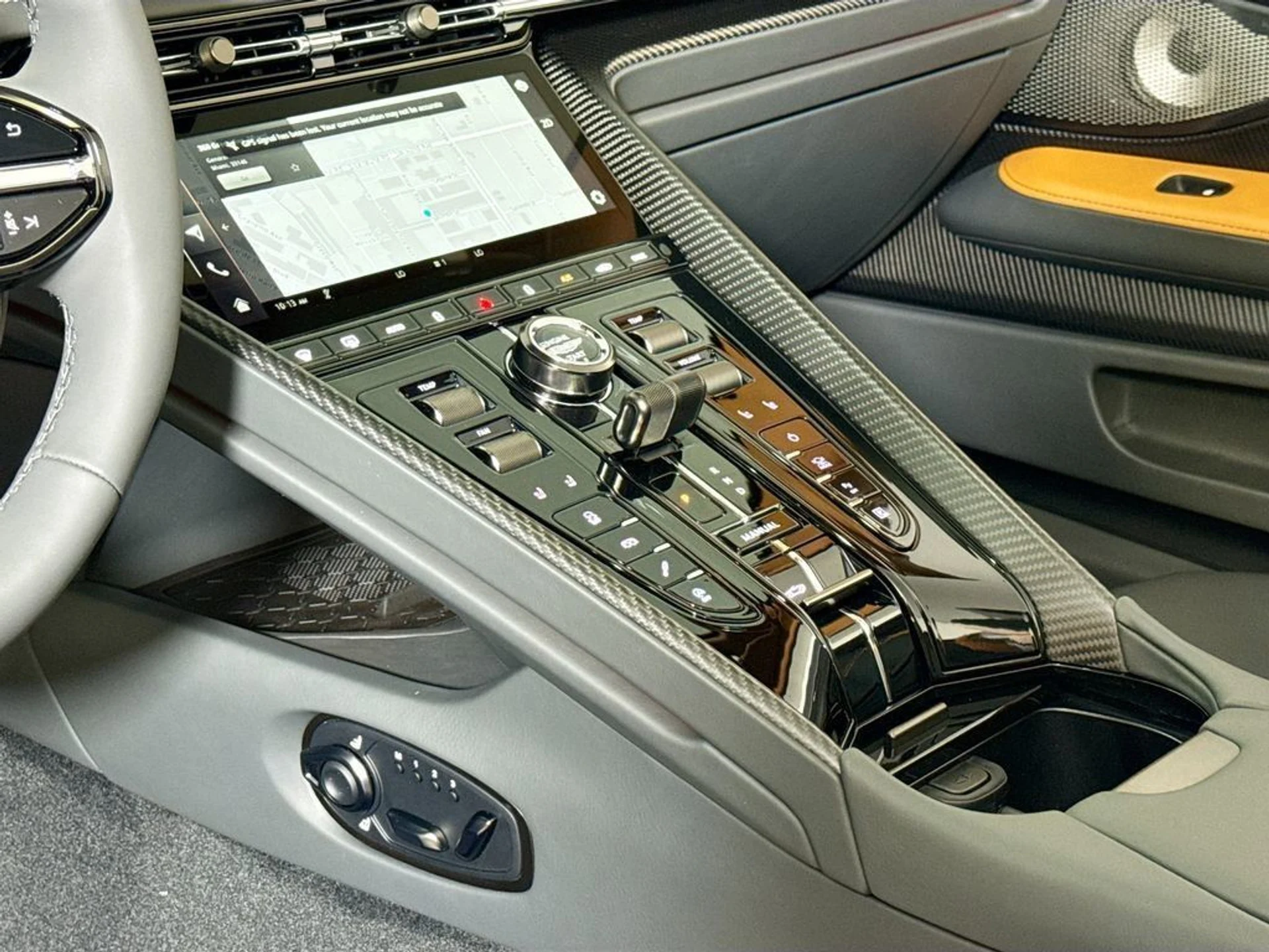 mph008_2563200215_new_2026_aston_martin_db12_s_volante_11350_23037477_9_1024_75f9f37169