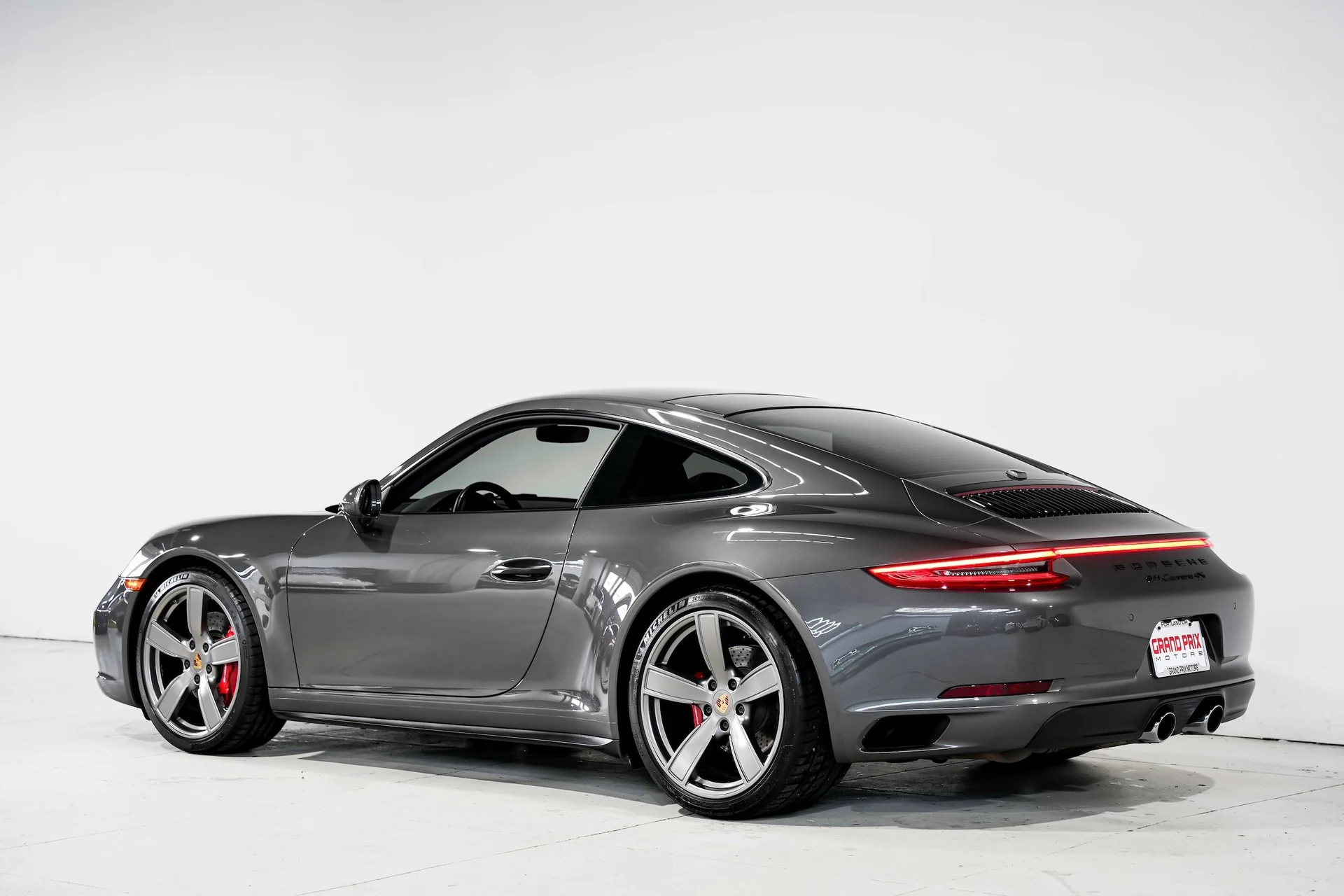 mph008_2574759652_f138365fc3bb6efe4c984c86bcf10466x_2bf1e56b47