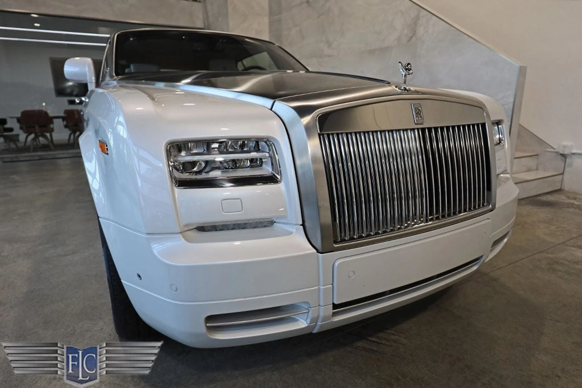 mph008_2578101407_used_2017_rolls_royce_phantom_dropheadcoupe_9689_22945304_9_1024_28f655f7a1