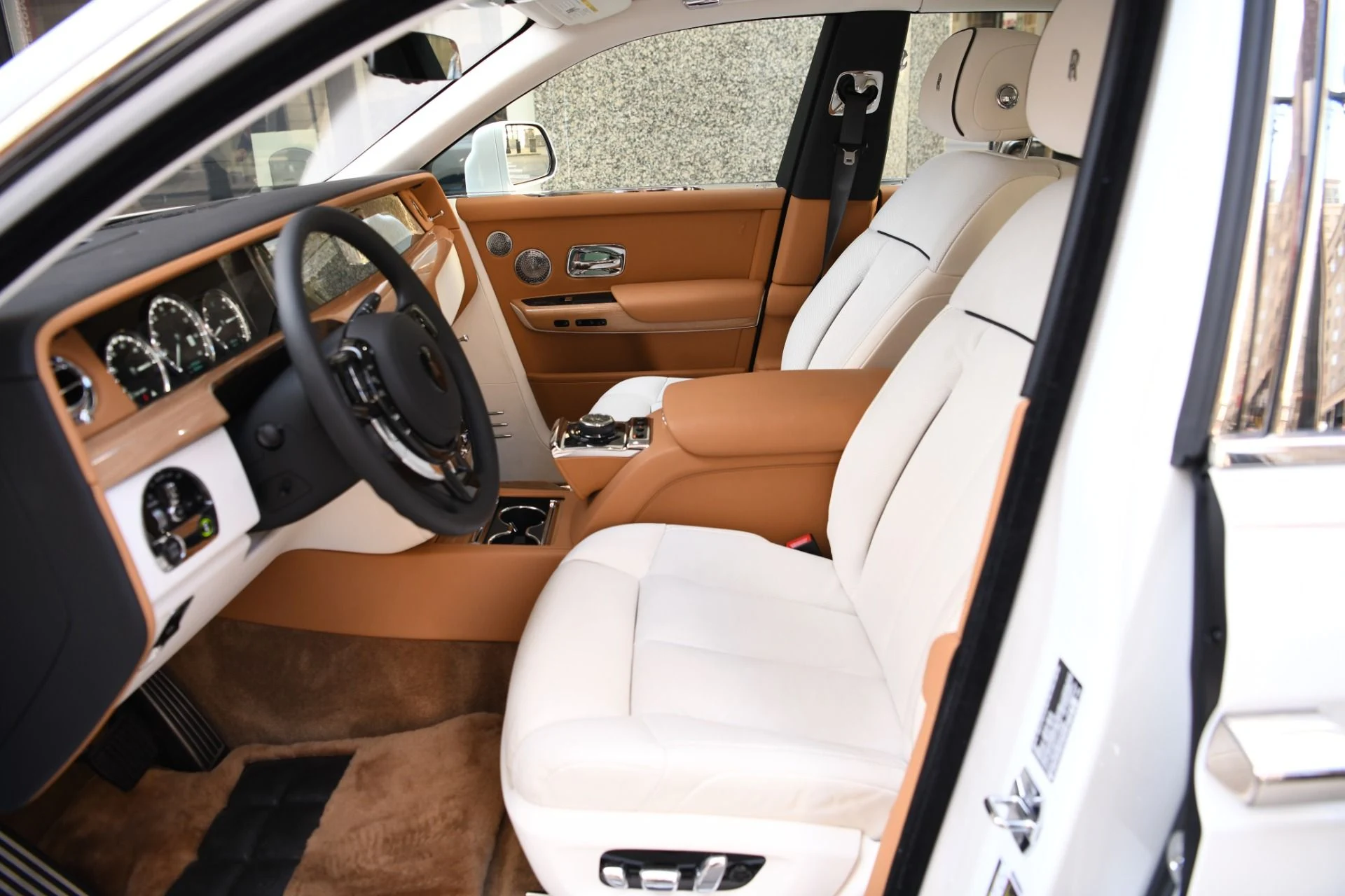 mph008_2589929251_10708_p10_l_388b4a9314