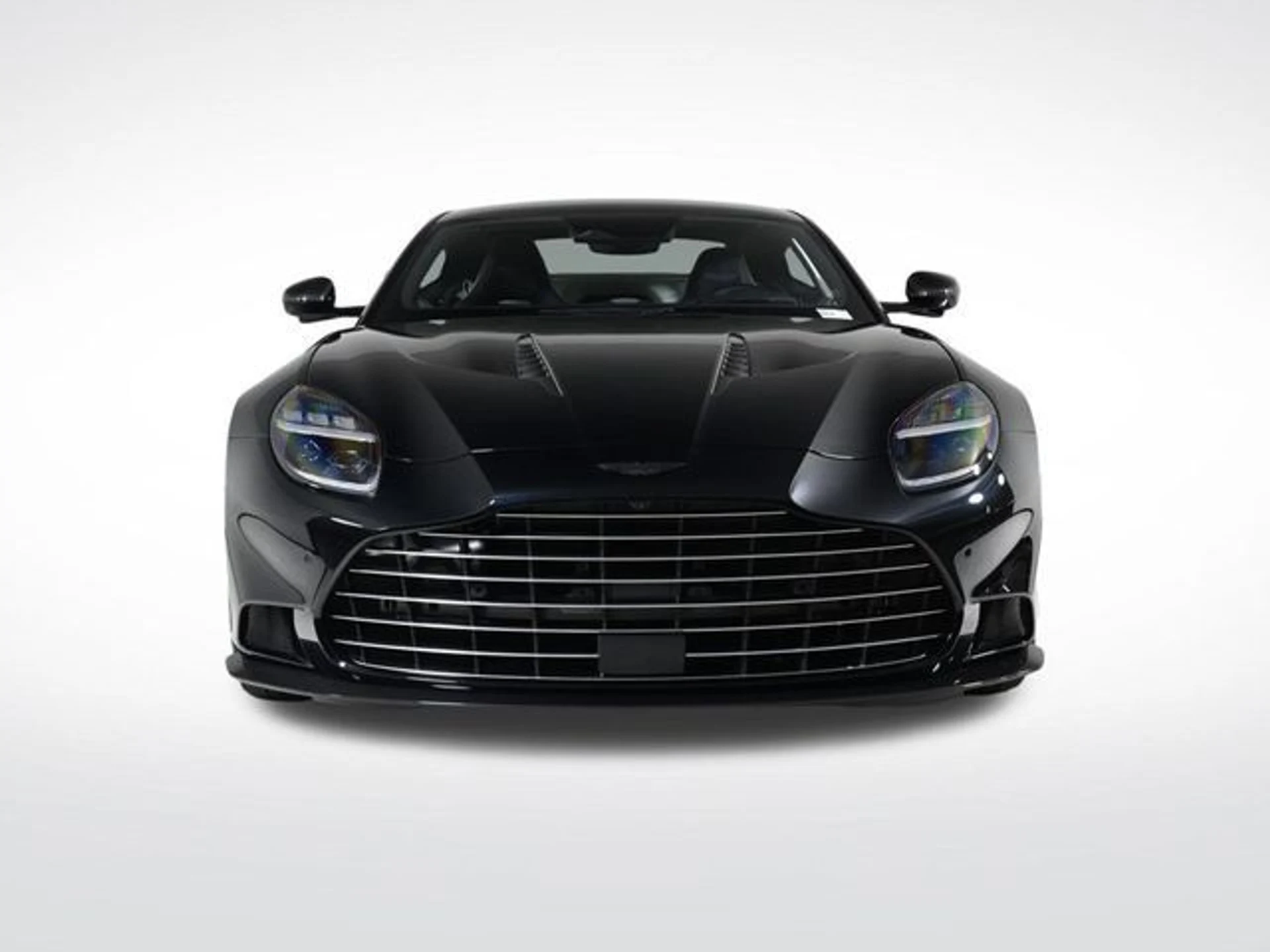 mph008_2593562623_new_2025_aston_martin_vanquish_coupe_11350_22854857_8_640_7858b7e04c