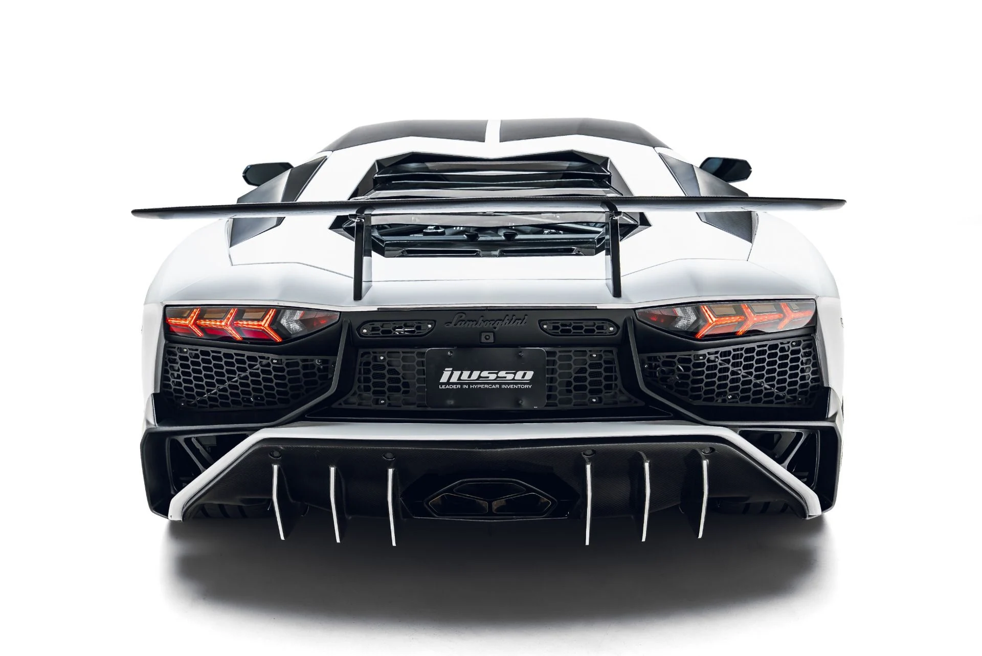 mph008_2602572214_Used_2018_Lamborghini_Aventador_LP_740_4_S_1783639879_1b8577560f