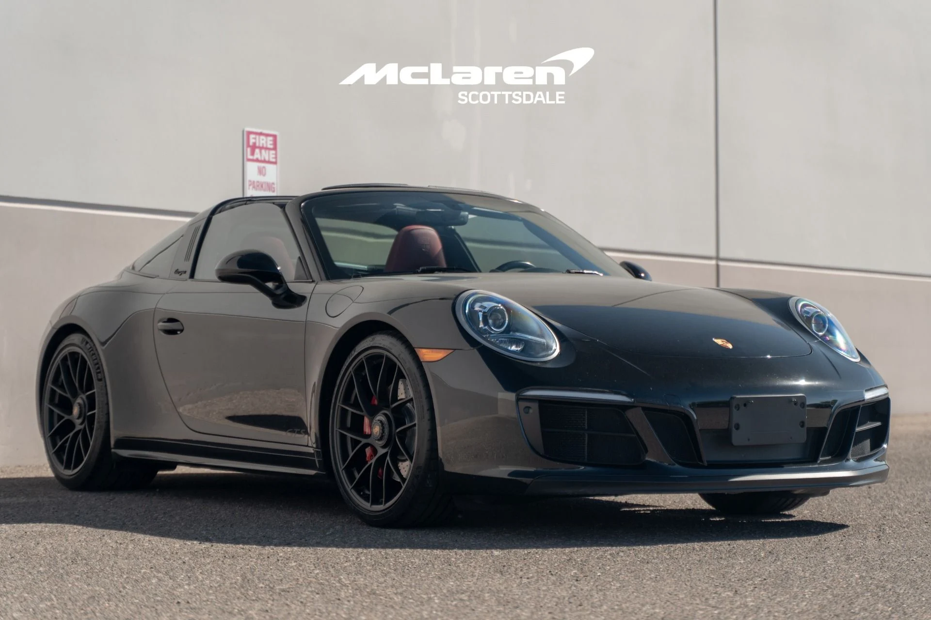 mph008_260260013_Used_2019_PORSCHE_911_Targa_4_GTS_1776109938_2e9aa21c81