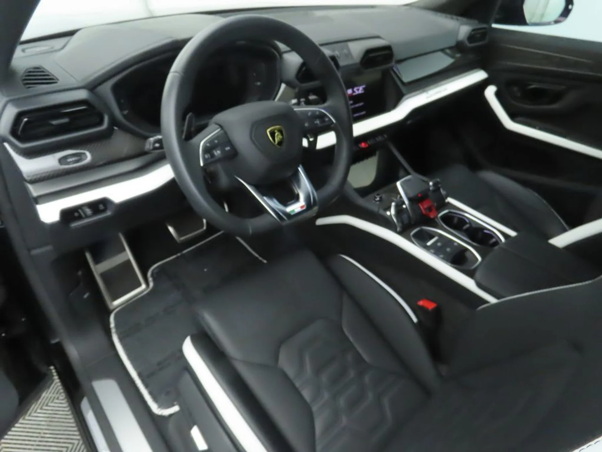 mph008_2603951756_used_2025_lamborghini_urus_seawd_8119_22939626_9_1024_10be1cfff3