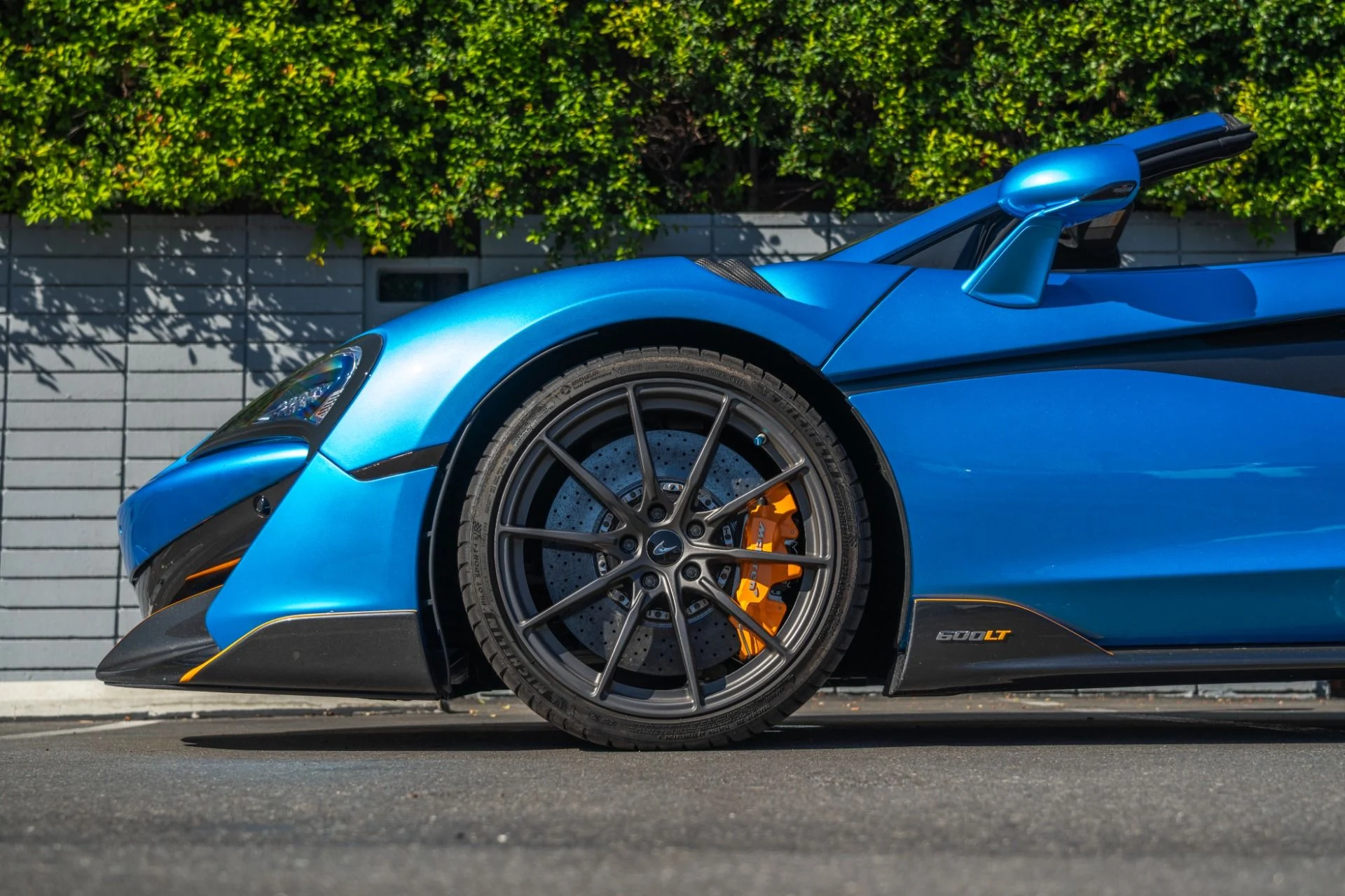 mph008_2606894360_Used_2020_Mc_Laren_600_LT_Spider_1761767679_bb7dd9281d