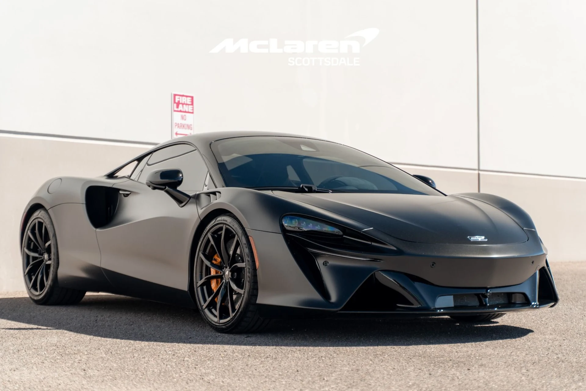 mph008_2607336869_Used_2024_MCLAREN_ARTURA_1757647464_3b57bf64f4
