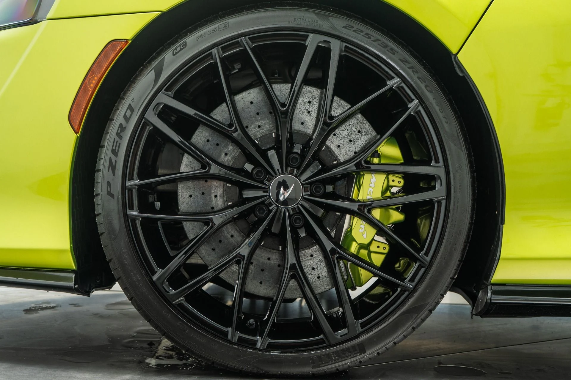 mph008_2612339790_Used_2023_Mc_Laren_GT_Luxe_1755025490_6356f8dc10