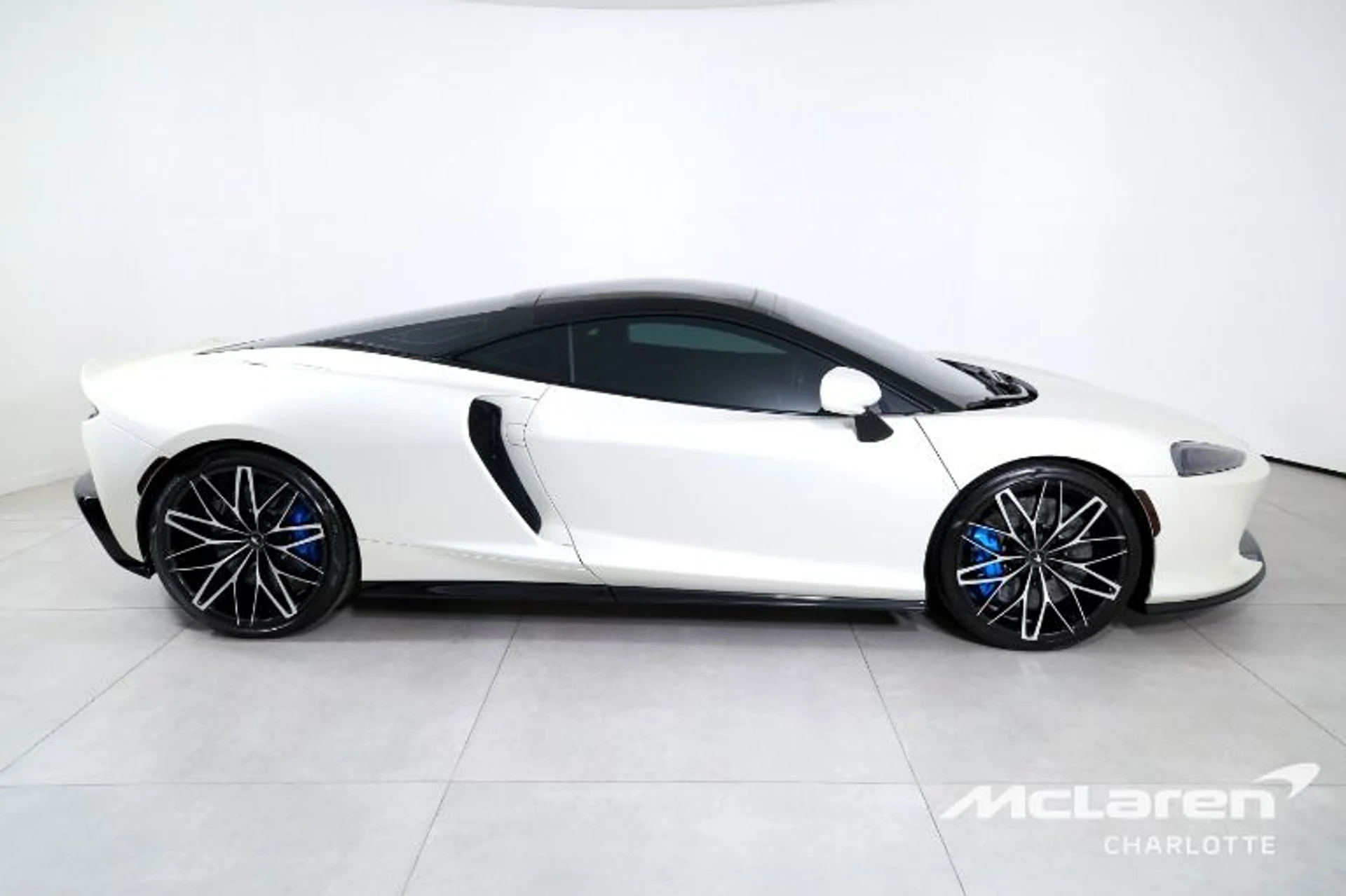 mph008_2613206781_Used_2022_Mc_Laren_GT_39780a19af