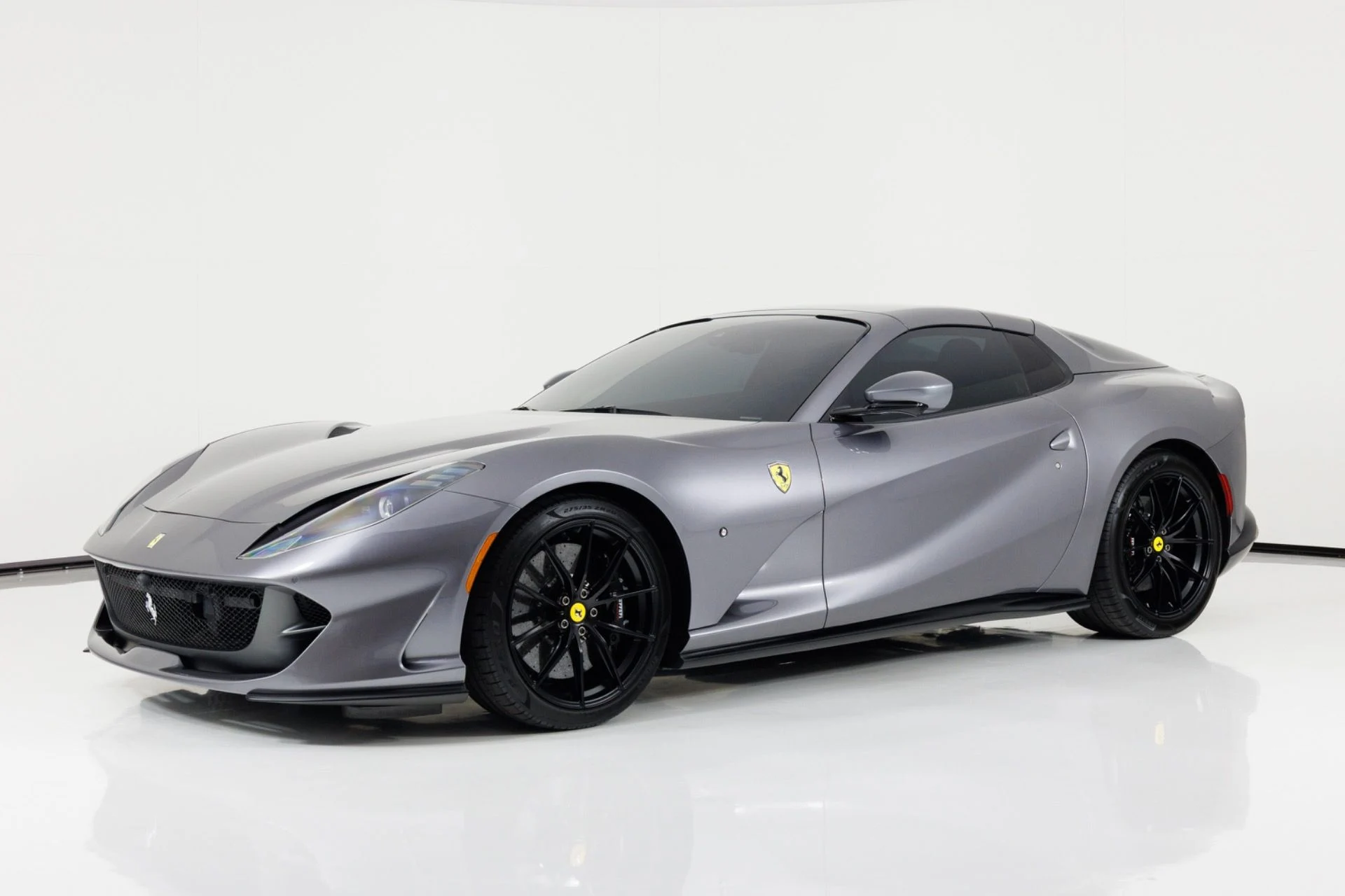 mph008_2626606942_Used_2021_Ferrari_812_GTS_1778536428_6397ef4aa1