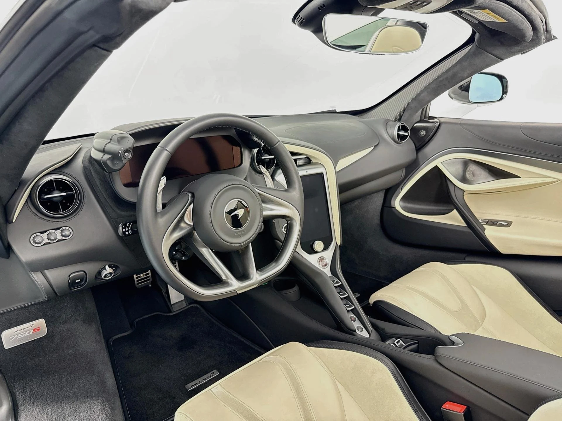 mph008_2628574779_Used_2024_Mc_Laren_750_S_Spider_1788340211_deef70dbf9