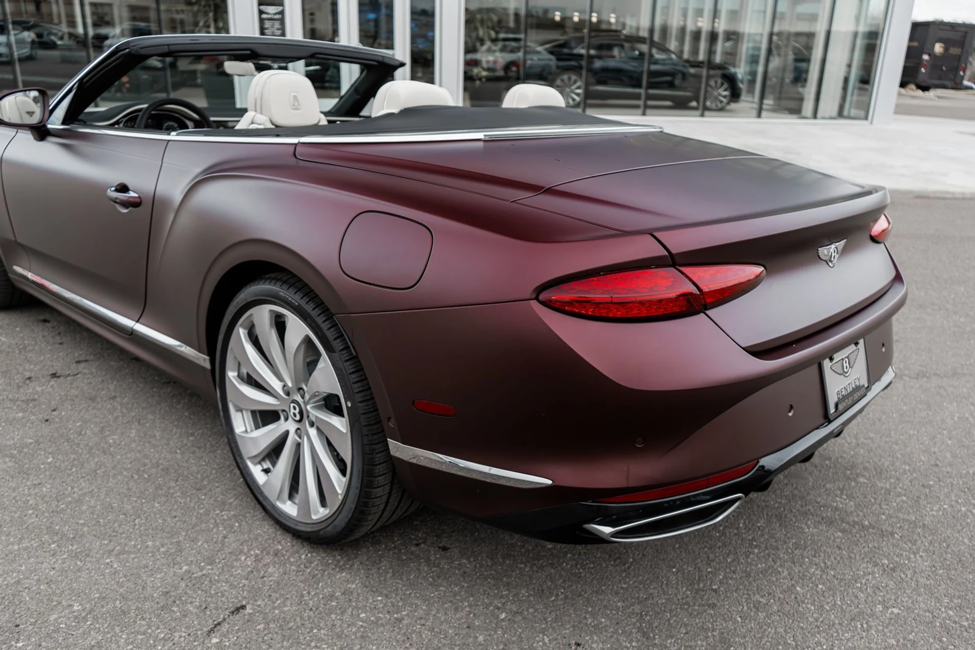 mph008_2629188216_7e5c5ccc_b3a3_4f5e_acef_1024eaadade9_57764f564c